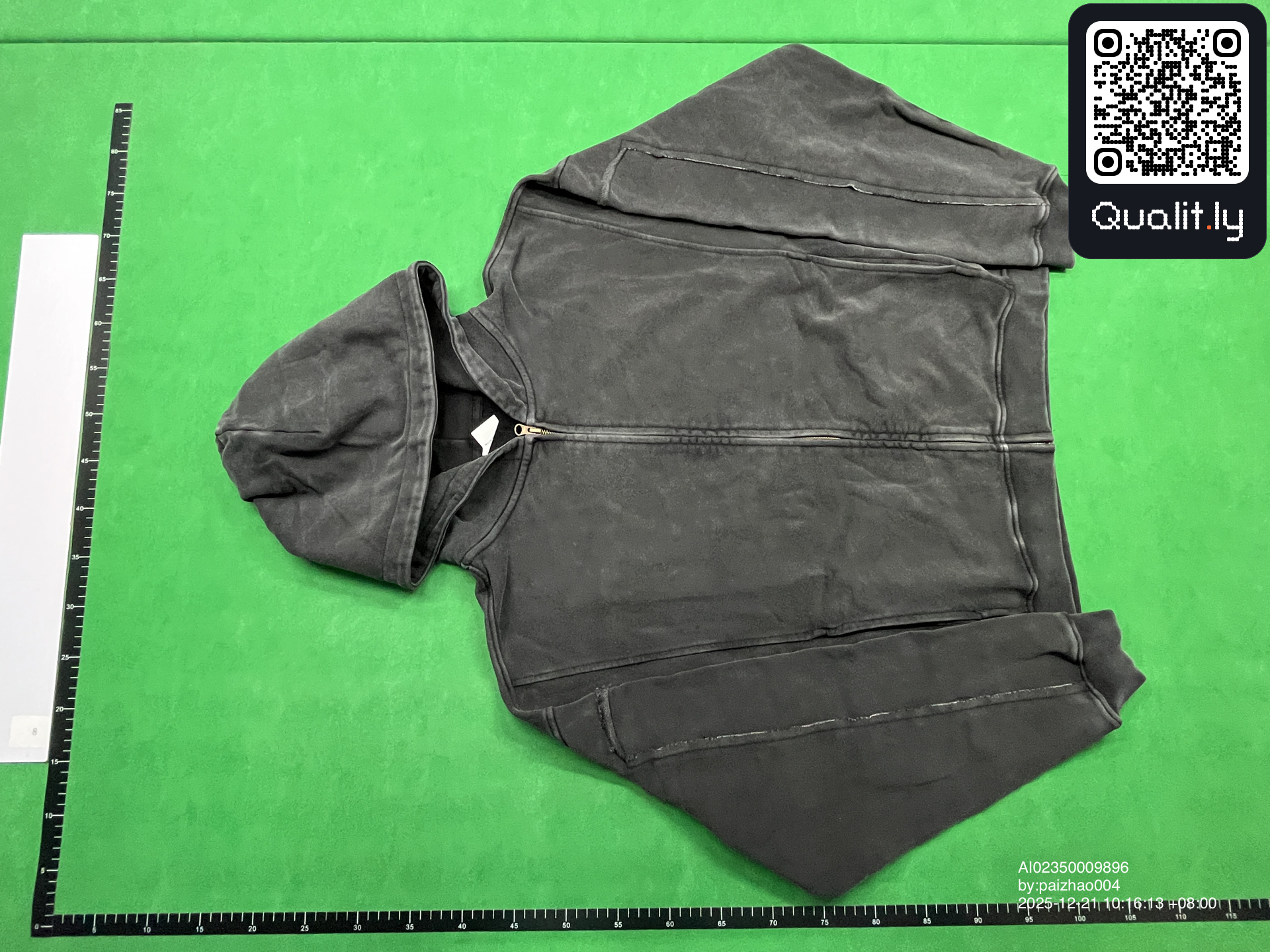 卫衣 QC 照片 3 / 14