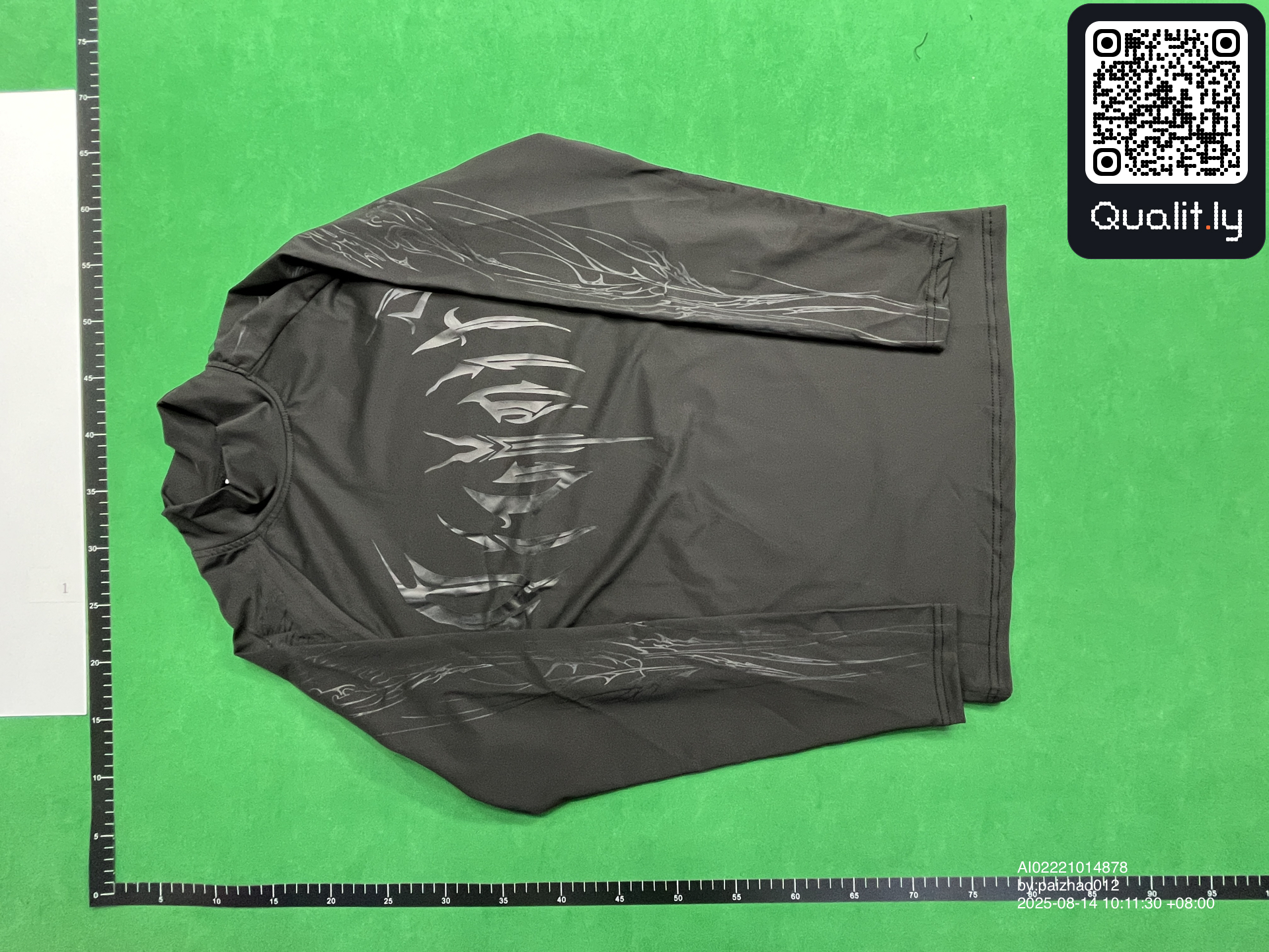 Camiseta — foto QC 3 de 4