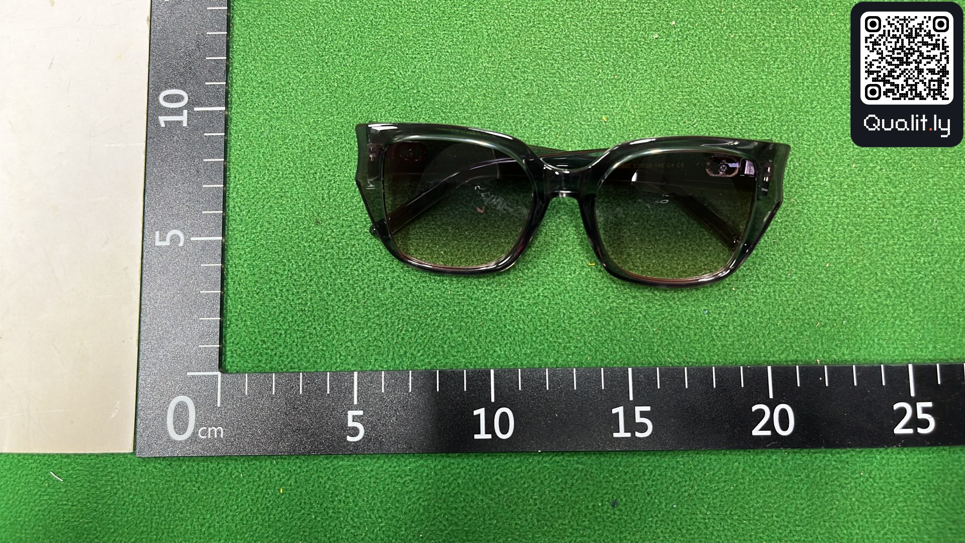Gafas de sol — foto QC 1 de 3
