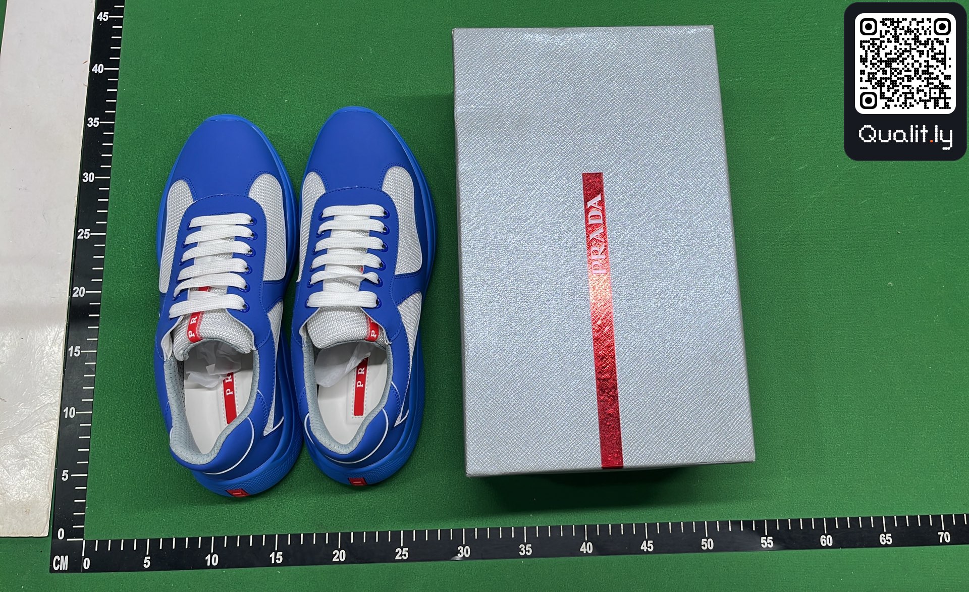 Sneakers — QC-foto 1 av 6