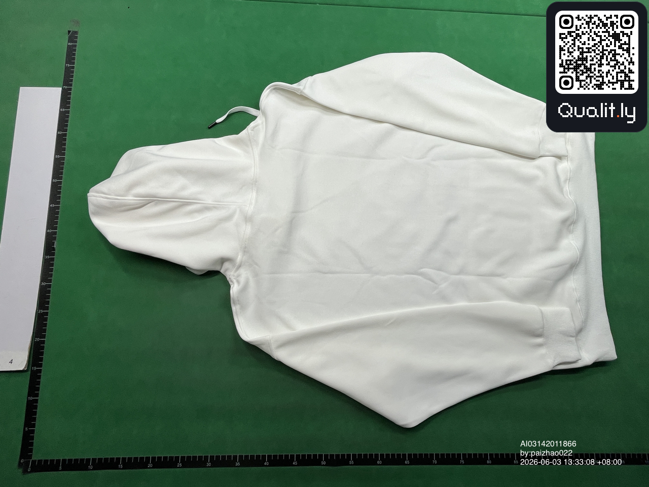 Hoodie QC photo 2 of 4