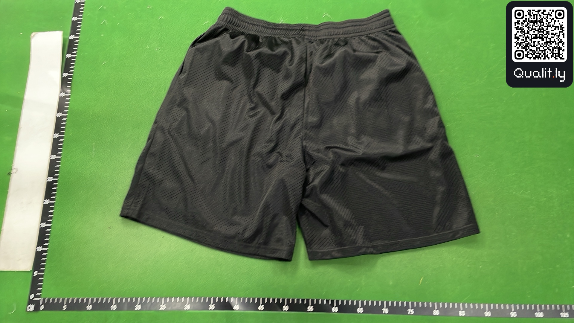 Shorts QC photo 3 of 24