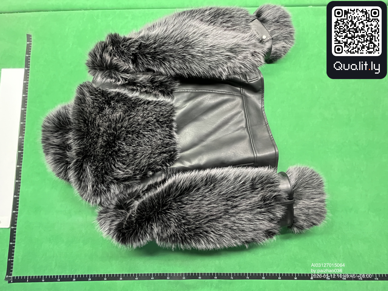 Veste — photo QC 2 sur 4