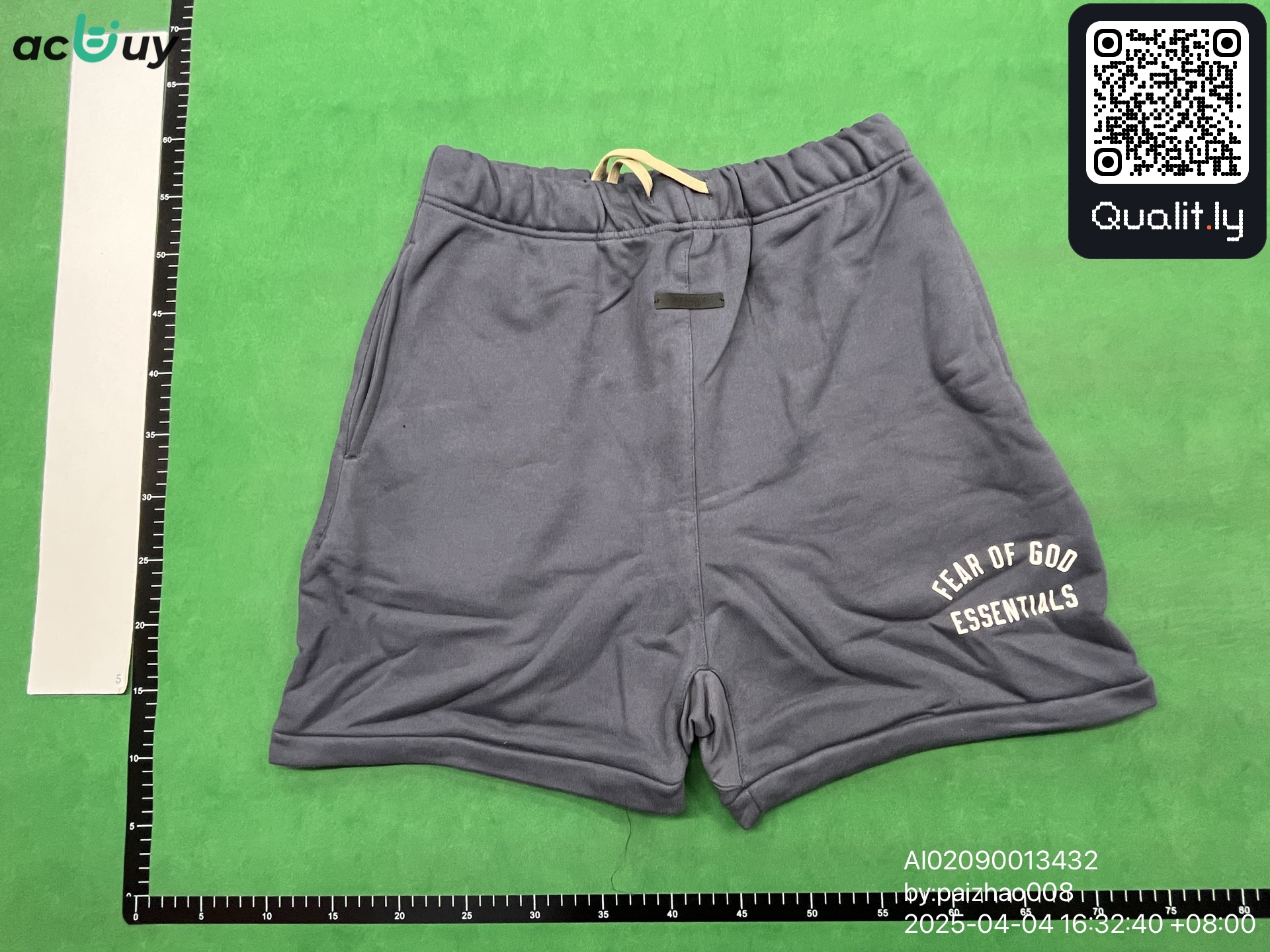 Shorts QC photo 3 of 17
