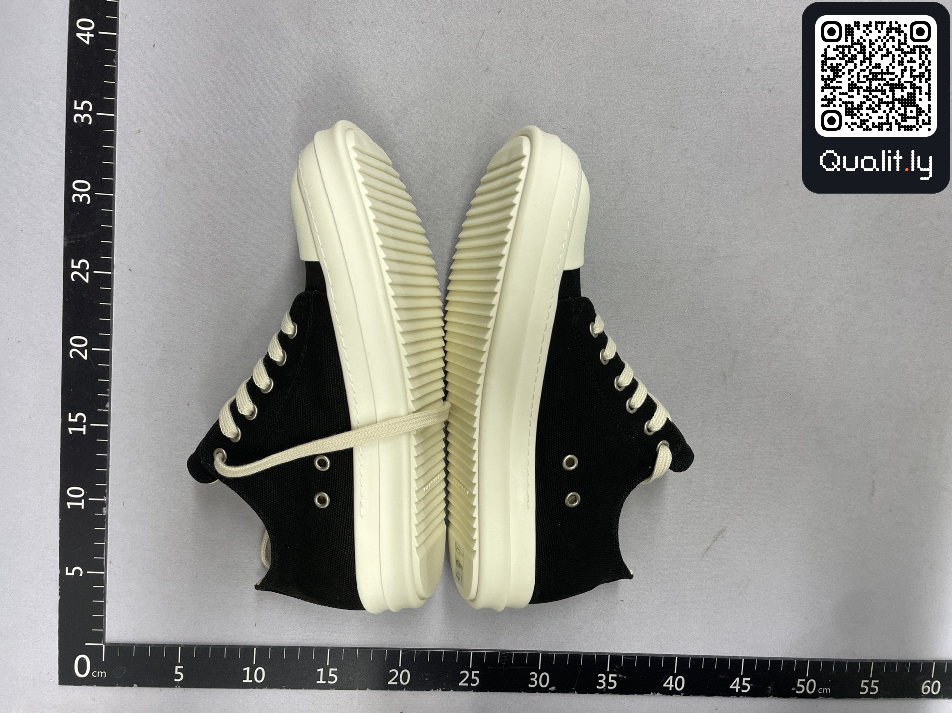Sneakers — QC-foto 3 av 118