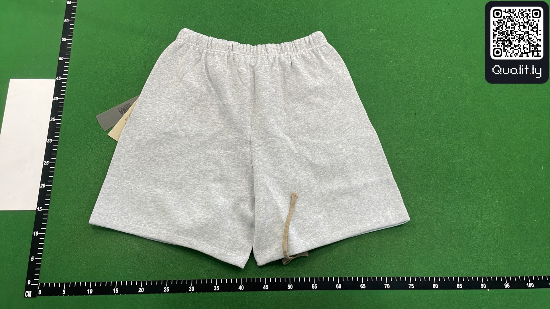 Shorts QC photo 3 of 136