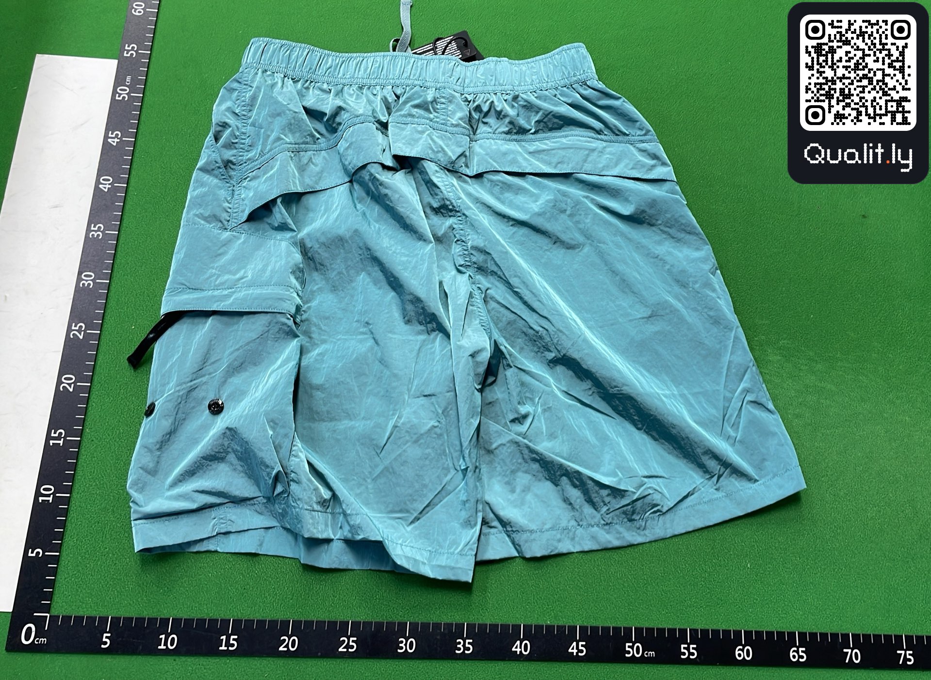 Short — photo QC 3 sur 16