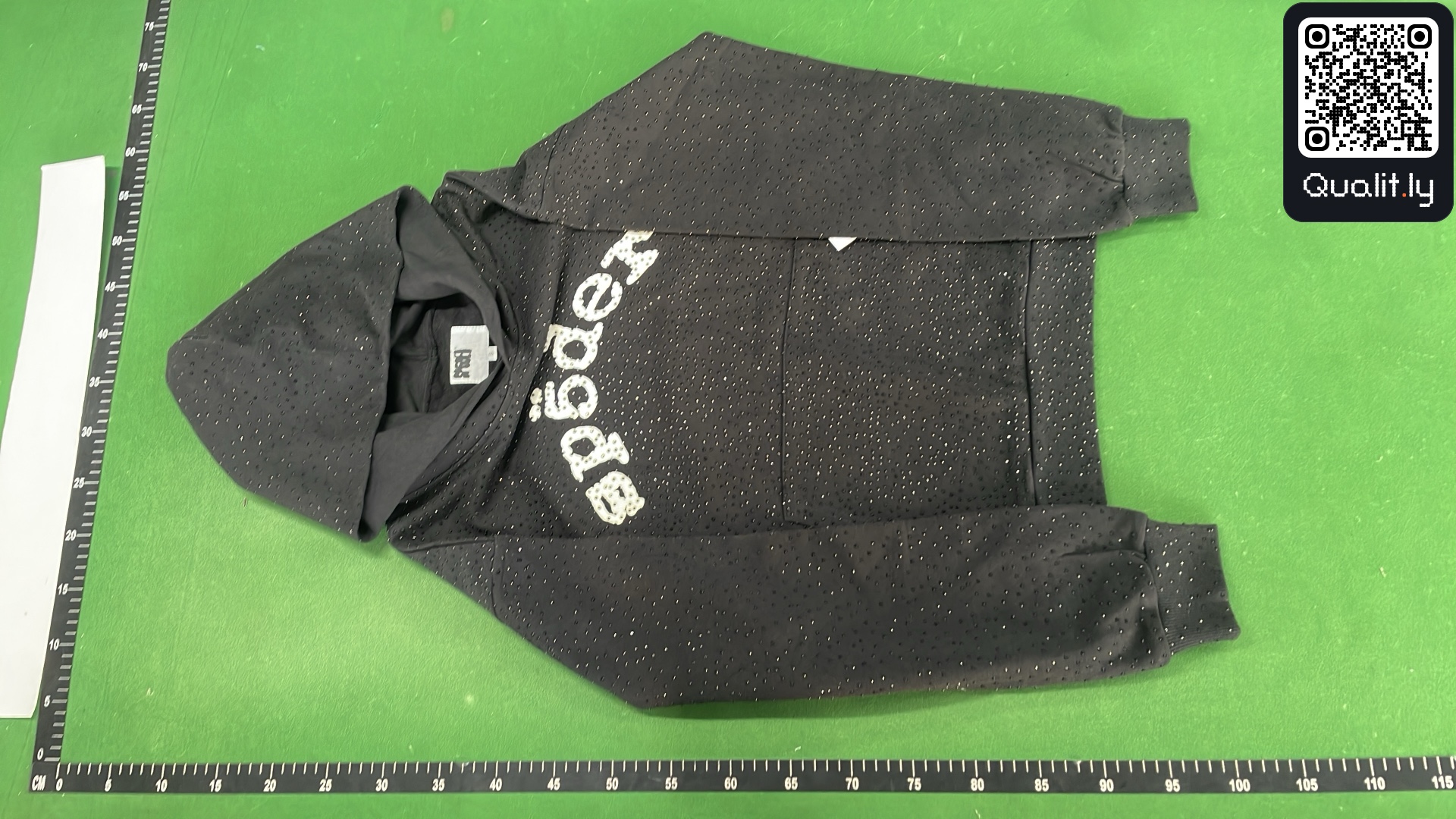 Hoodie QC photo 2 of 4