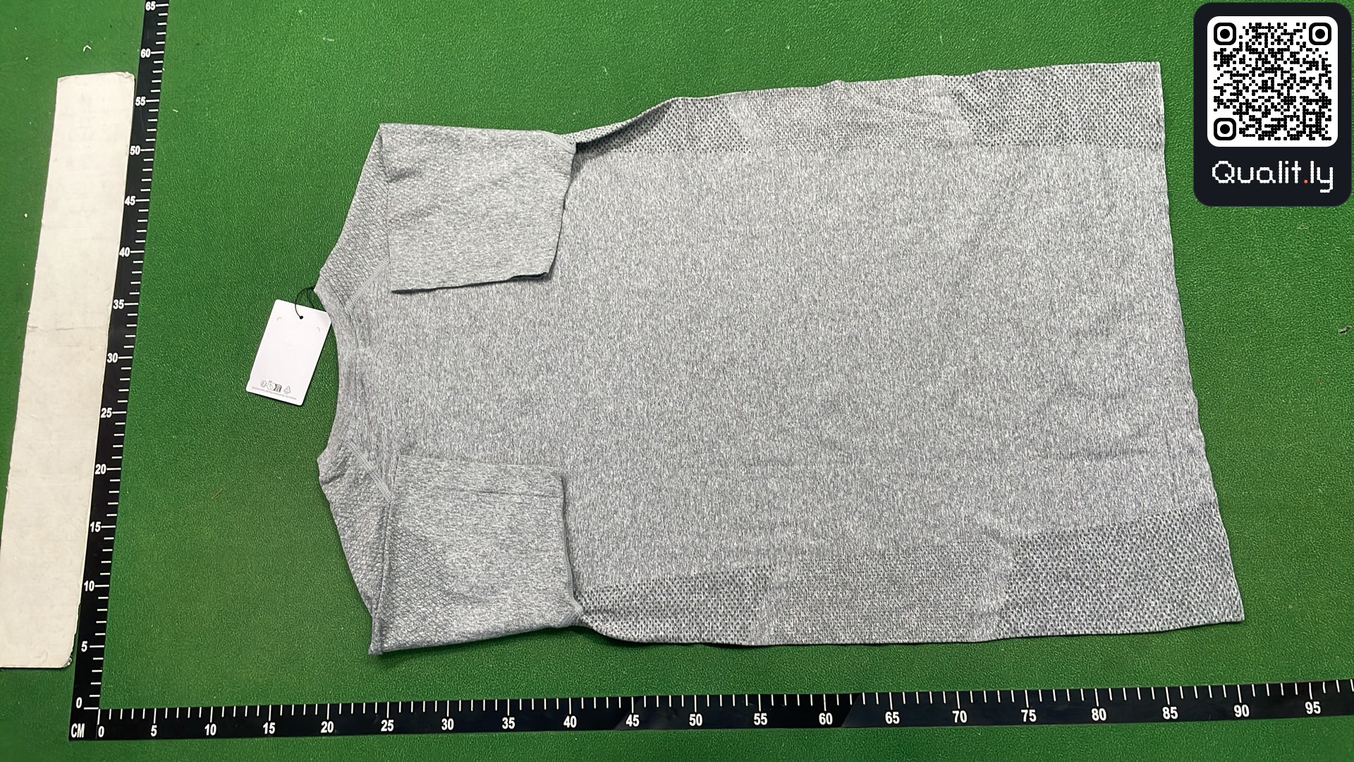 T-shirt — foto QC 3 di 8