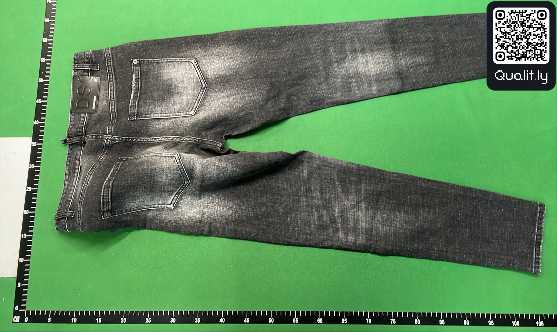 牛仔裤 QC 照片 3 / 16