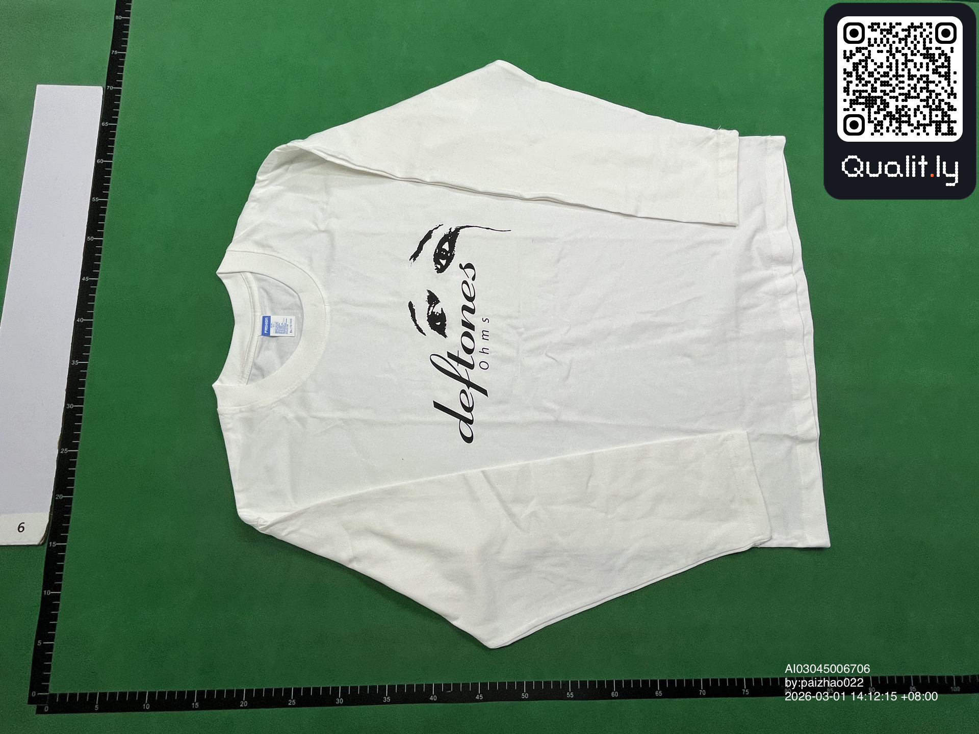 T-Shirt — QC-Foto 3 von 4