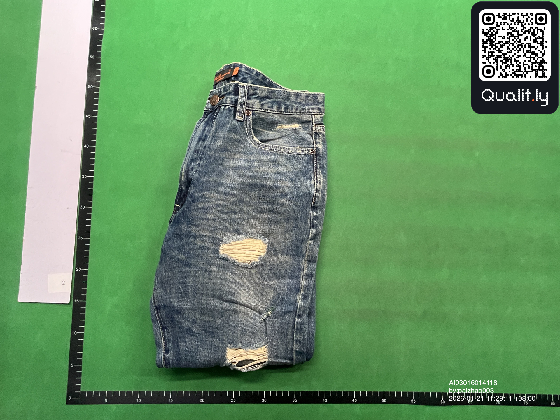 Jeans — QC-foto 3 van 18