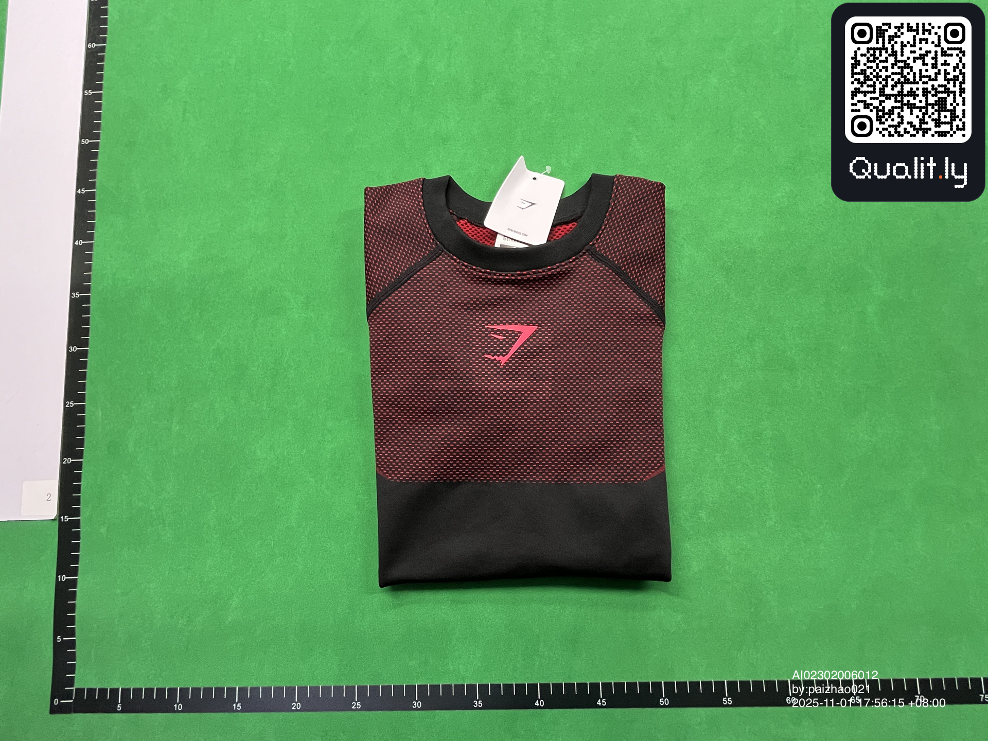 T-shirt QC photo 1 of 20