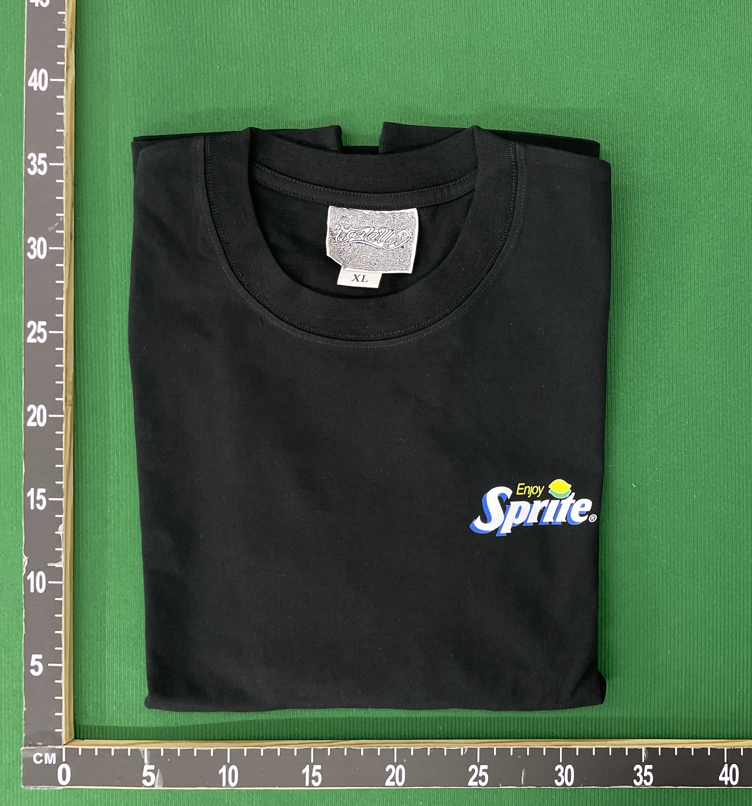 T-Shirt — QC-Foto 3 von 16