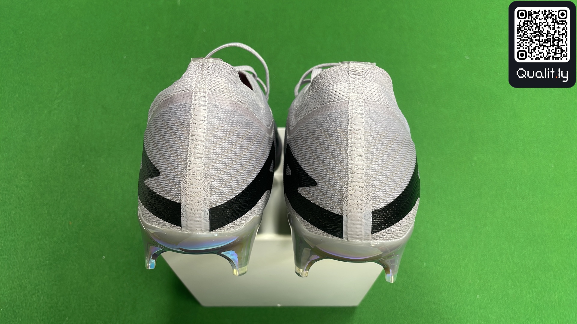 Sneakers — QC-foto 3 av 168