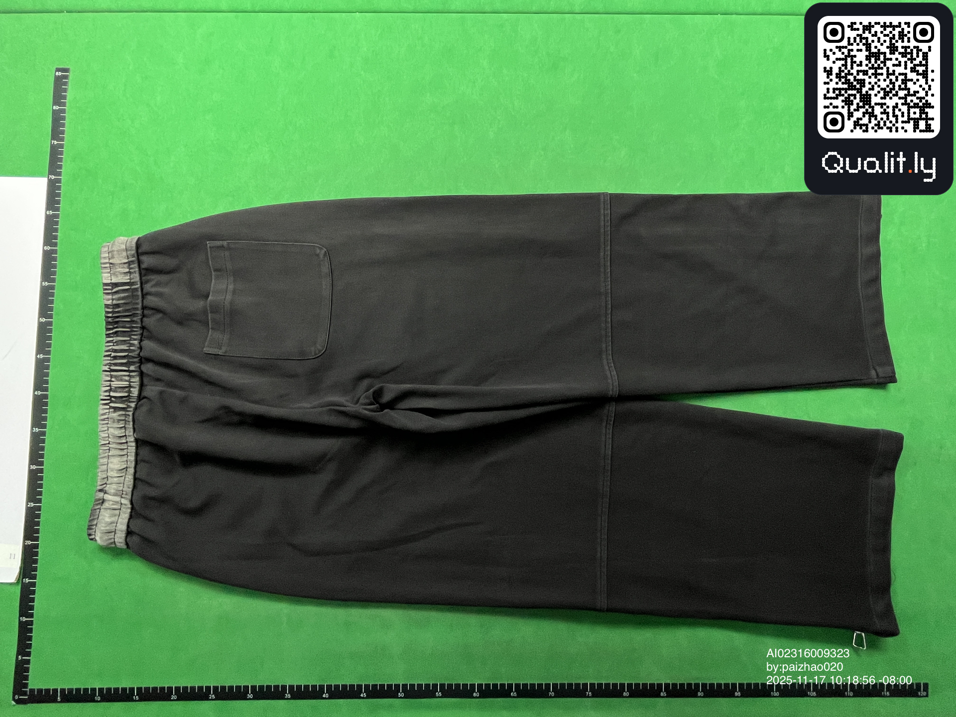 Jeans — foto QC 2 di 20