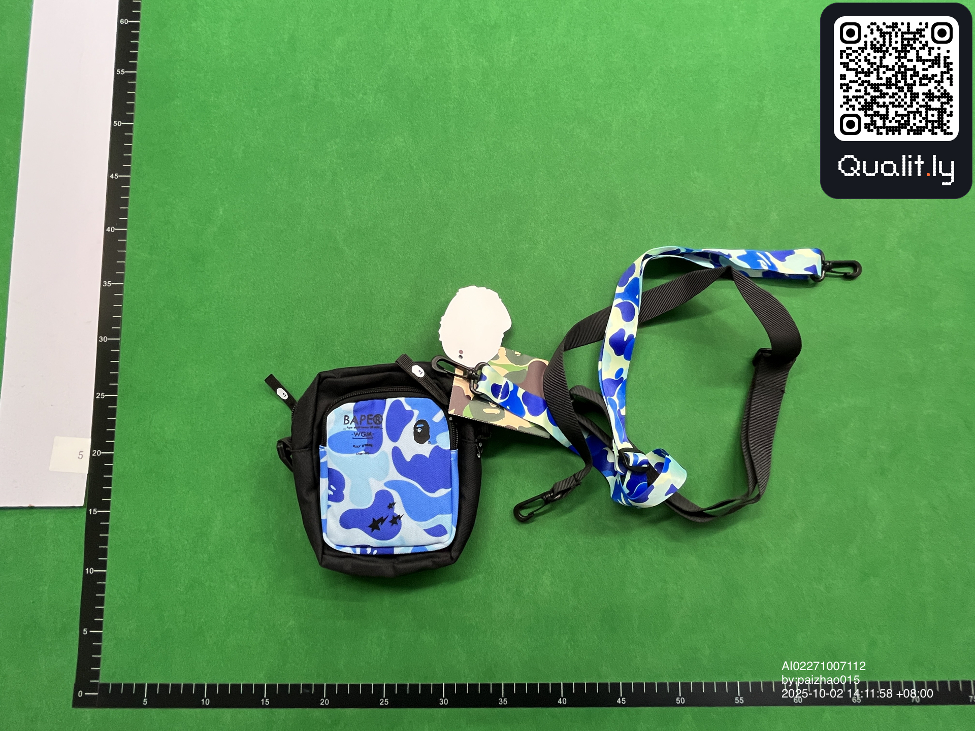 Bag QC photo 1 of 3