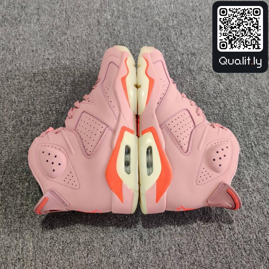 Sneakers QC photo 1 of 13