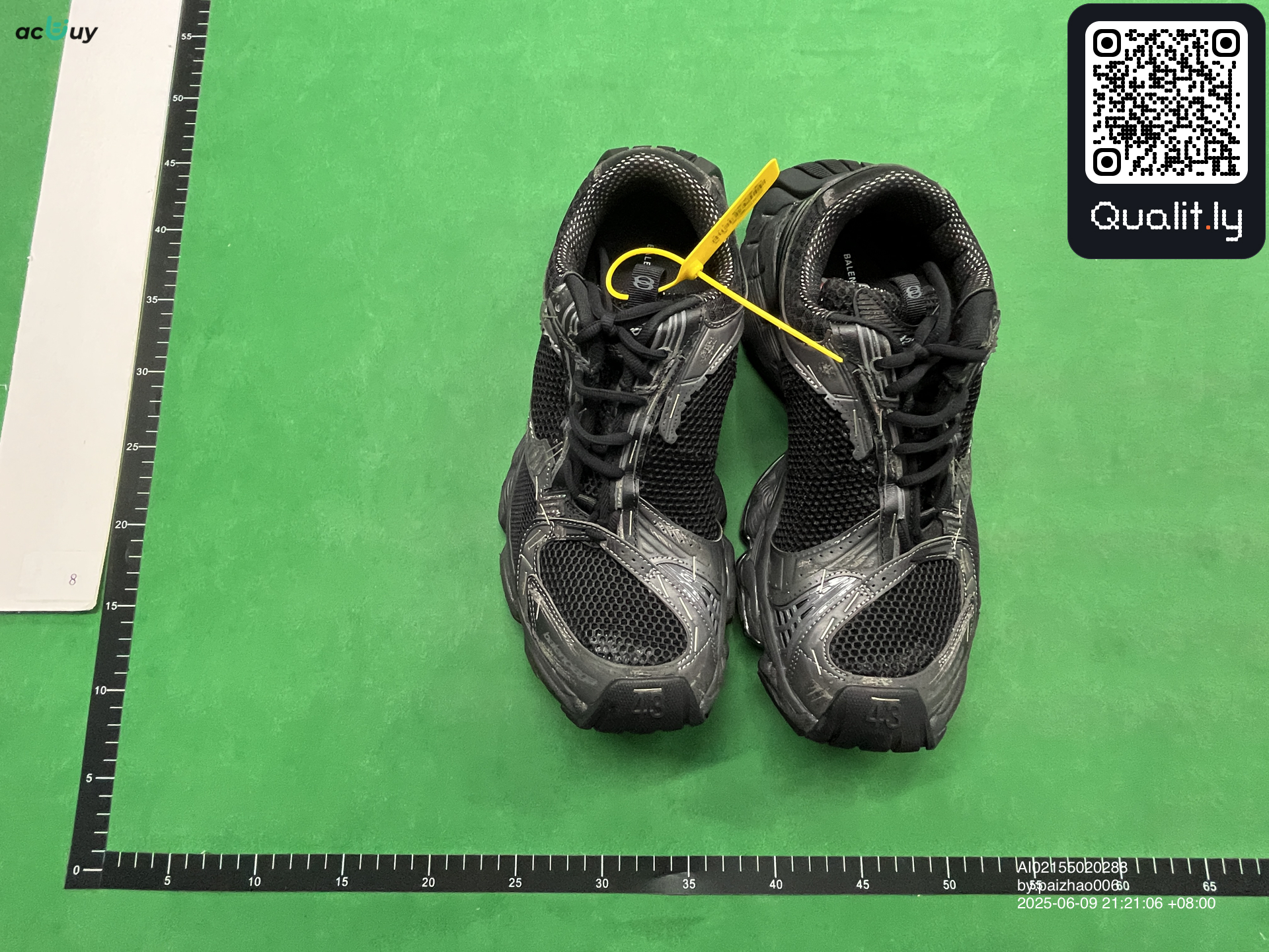 Sneakersy — zdjęcie QC 1 z 6