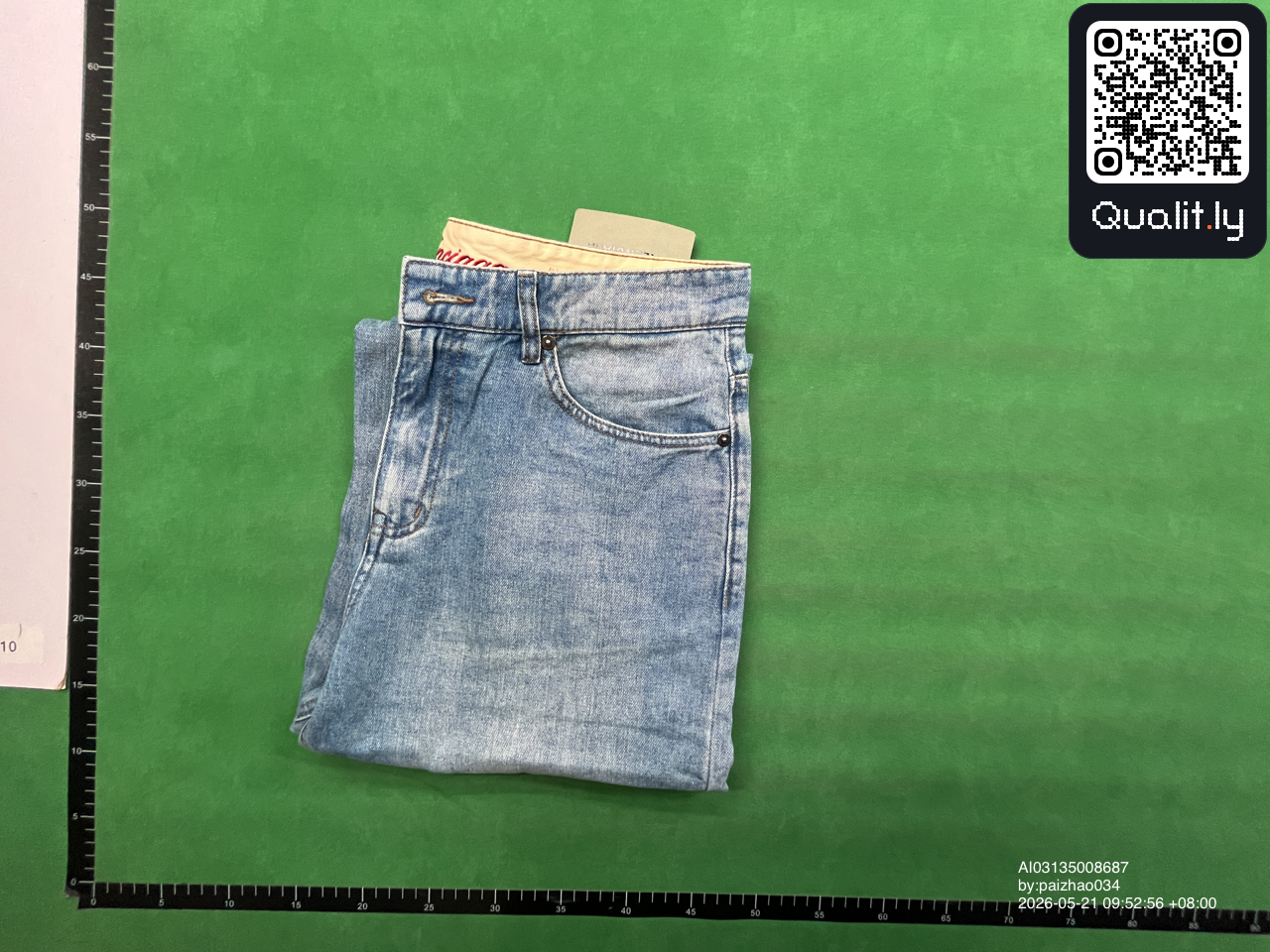 Jeans QC photo 1 of 8