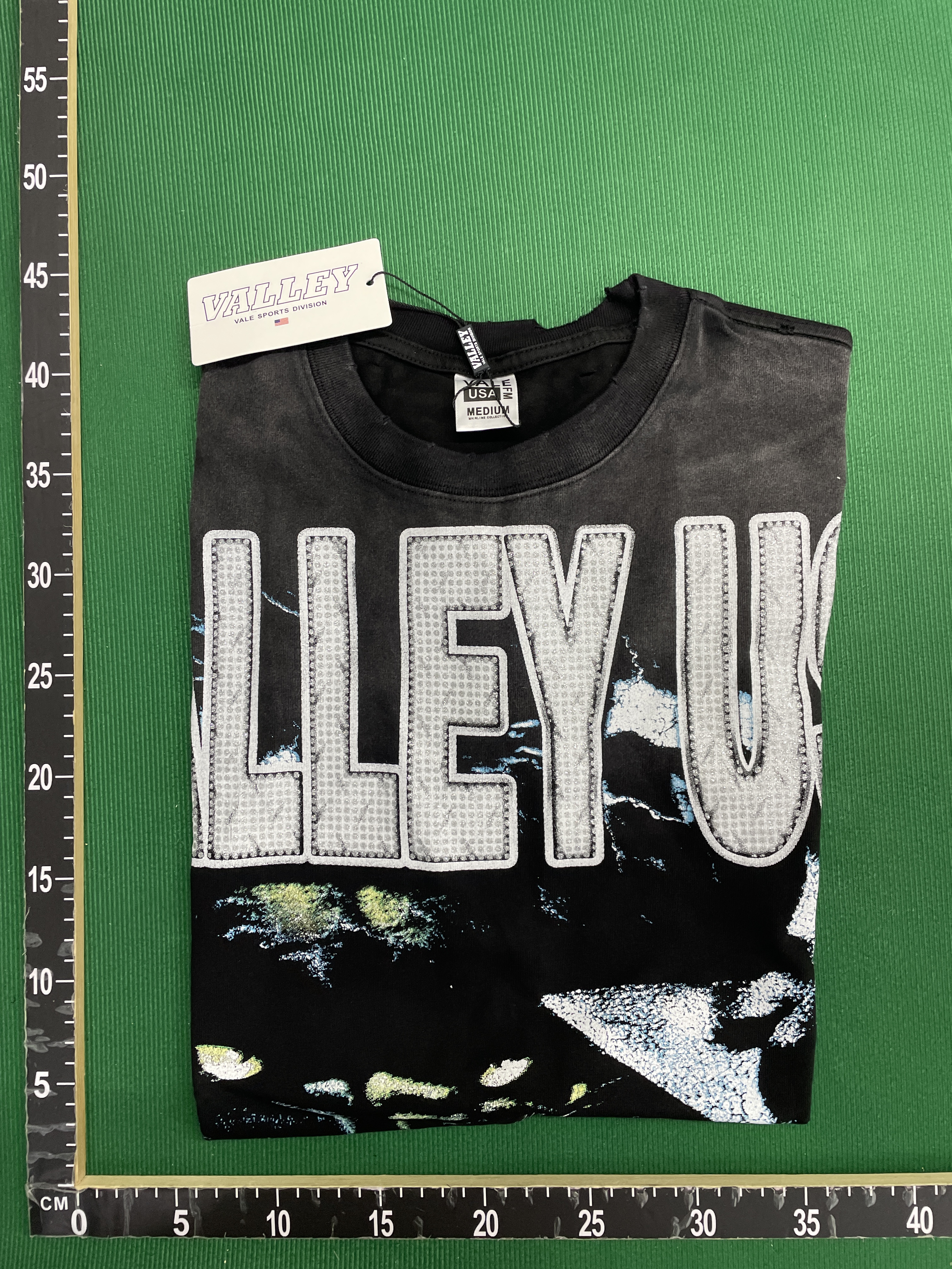 Hoodie QC photo 1 of 17