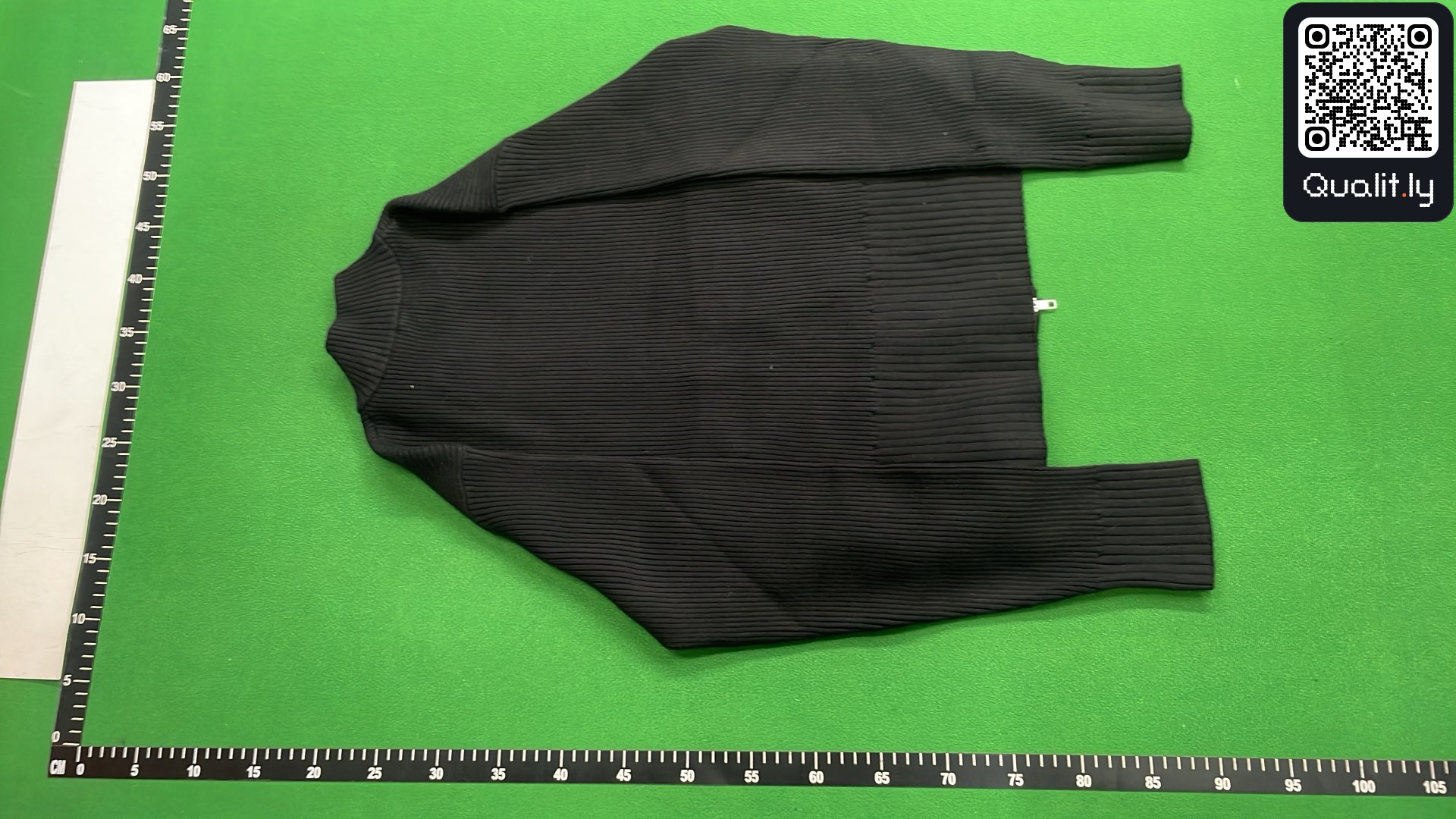 毛衣 QC 照片 3 / 8