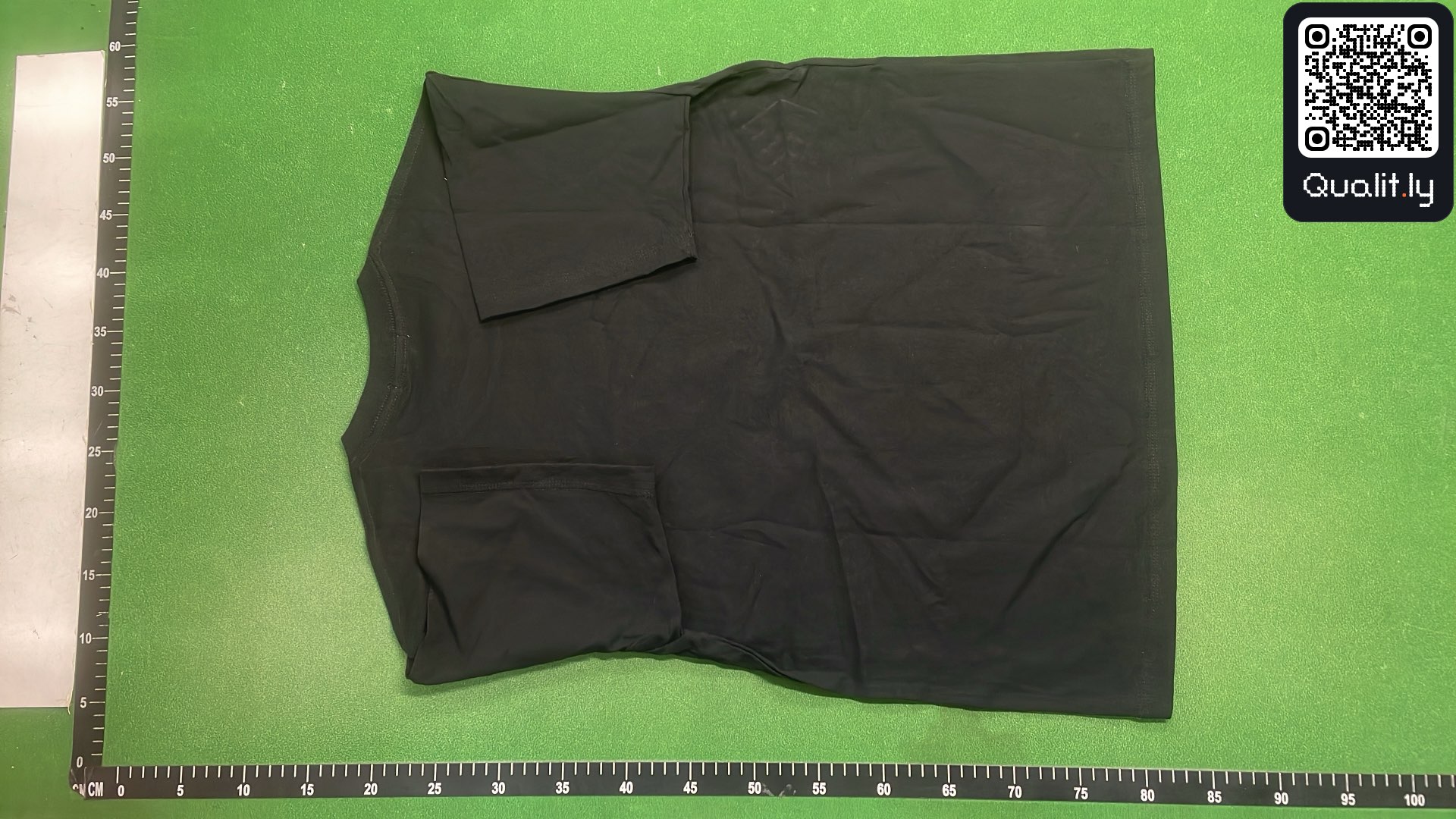 T-Shirt — QC-Foto 3 von 98