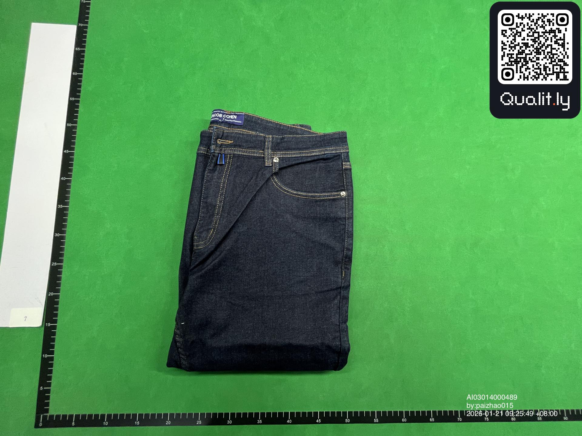 Jeans QC photo 1 of 4