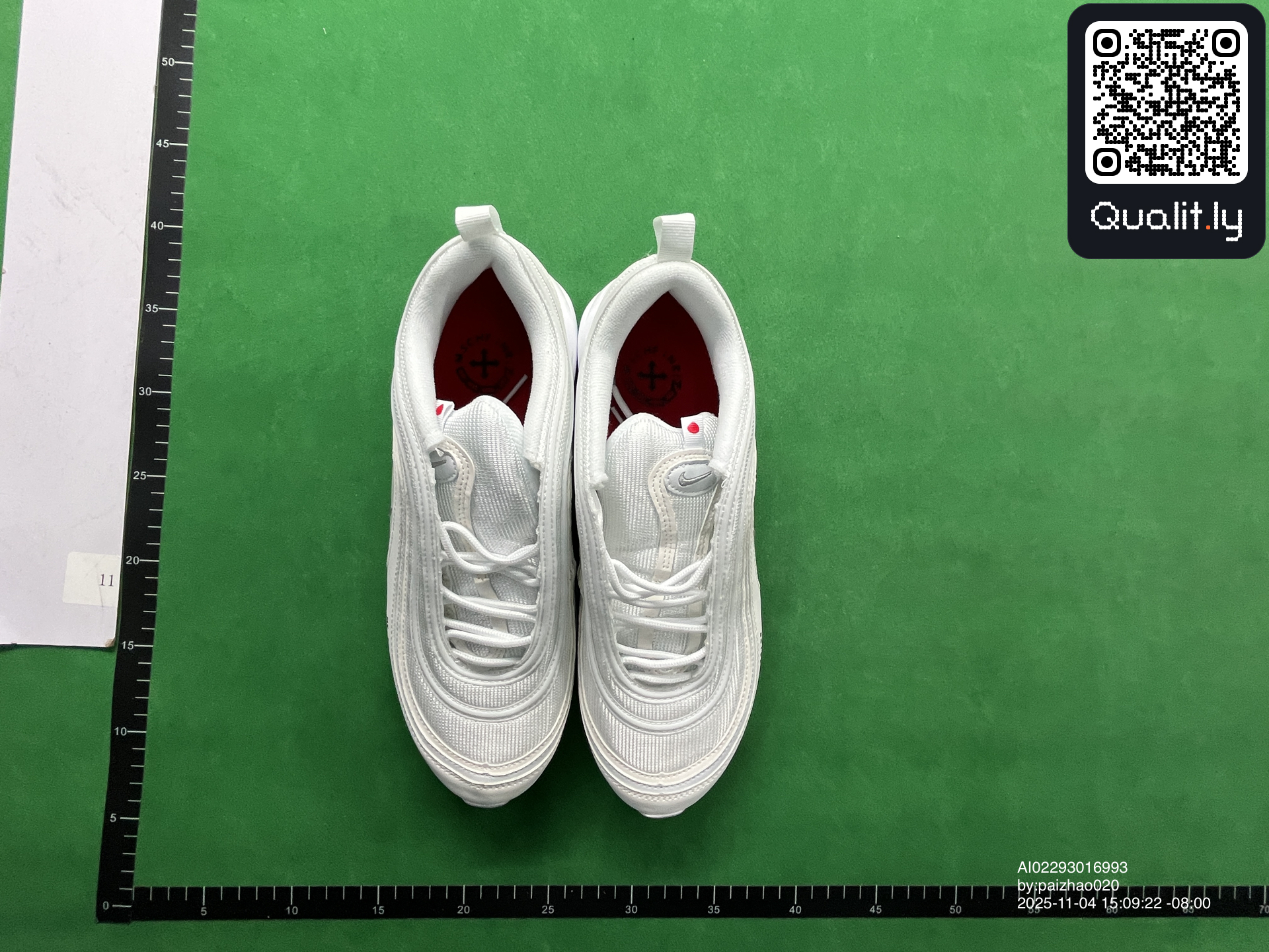 Sneakers QC photo 3 of 61