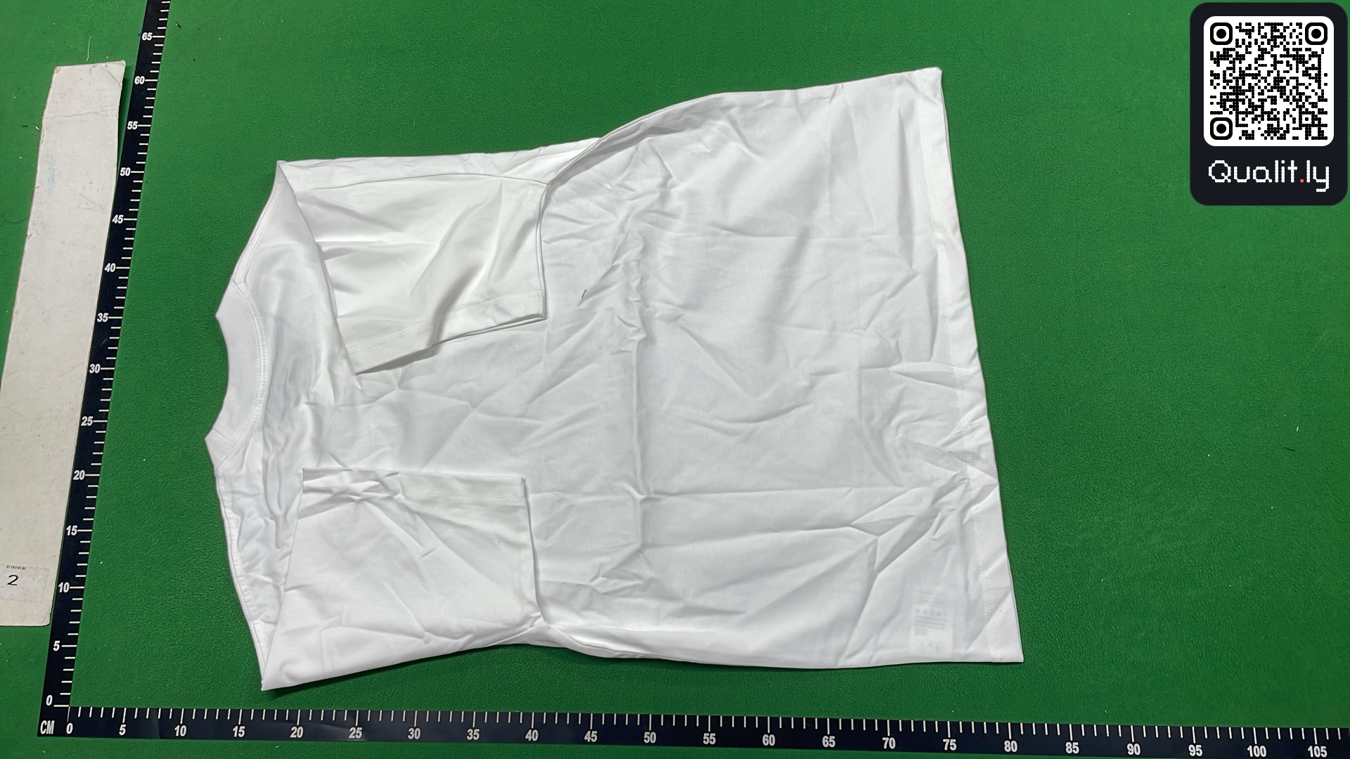 T-Shirt — QC-Foto 3 von 28