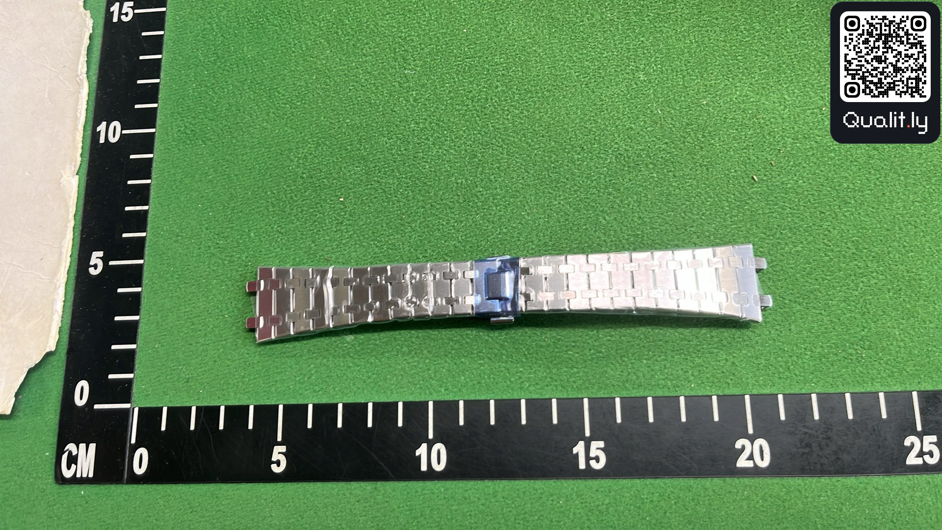 Klocka — QC-foto 1 av 32