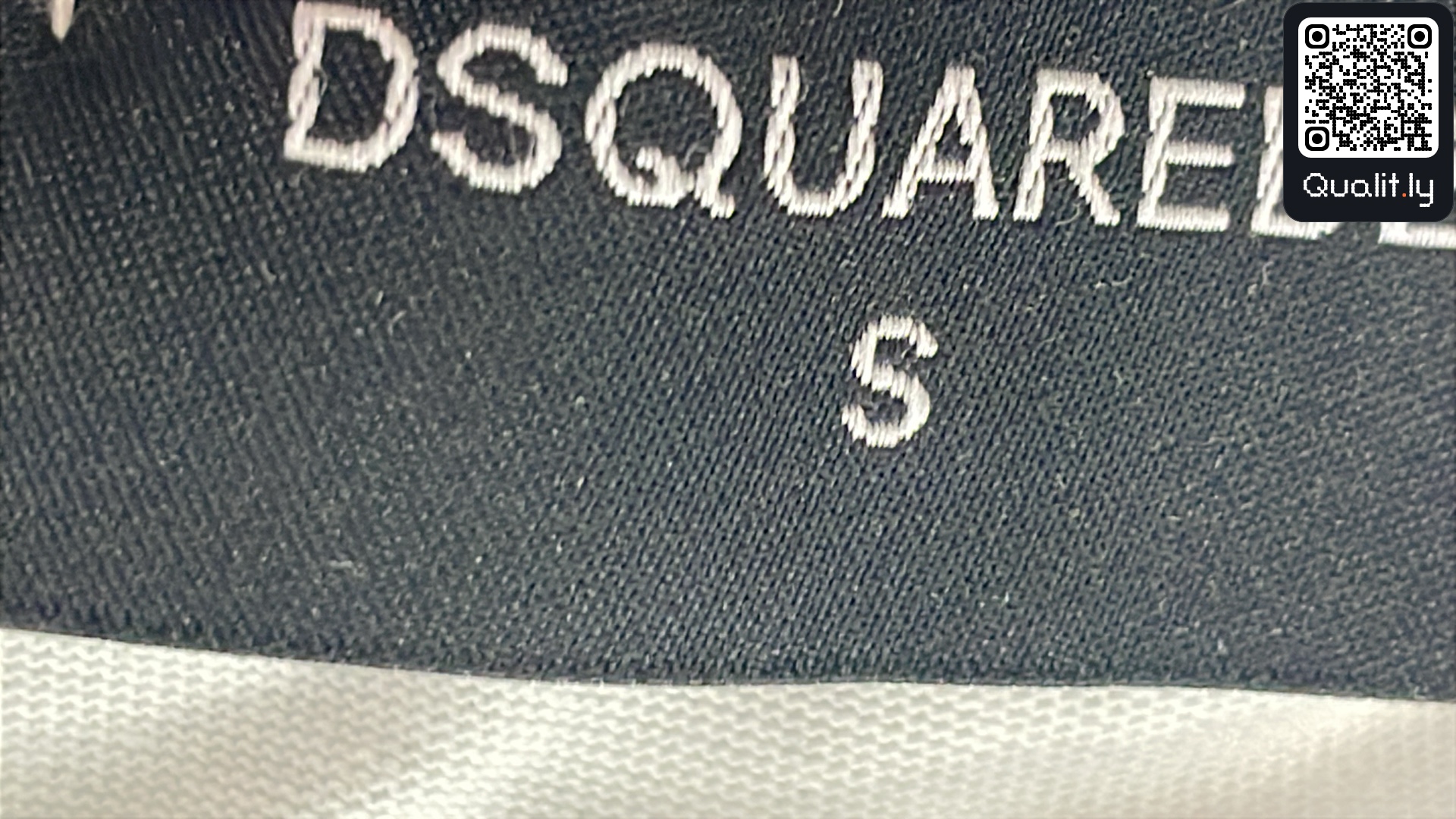 T-shirt QC photo 1 of 24