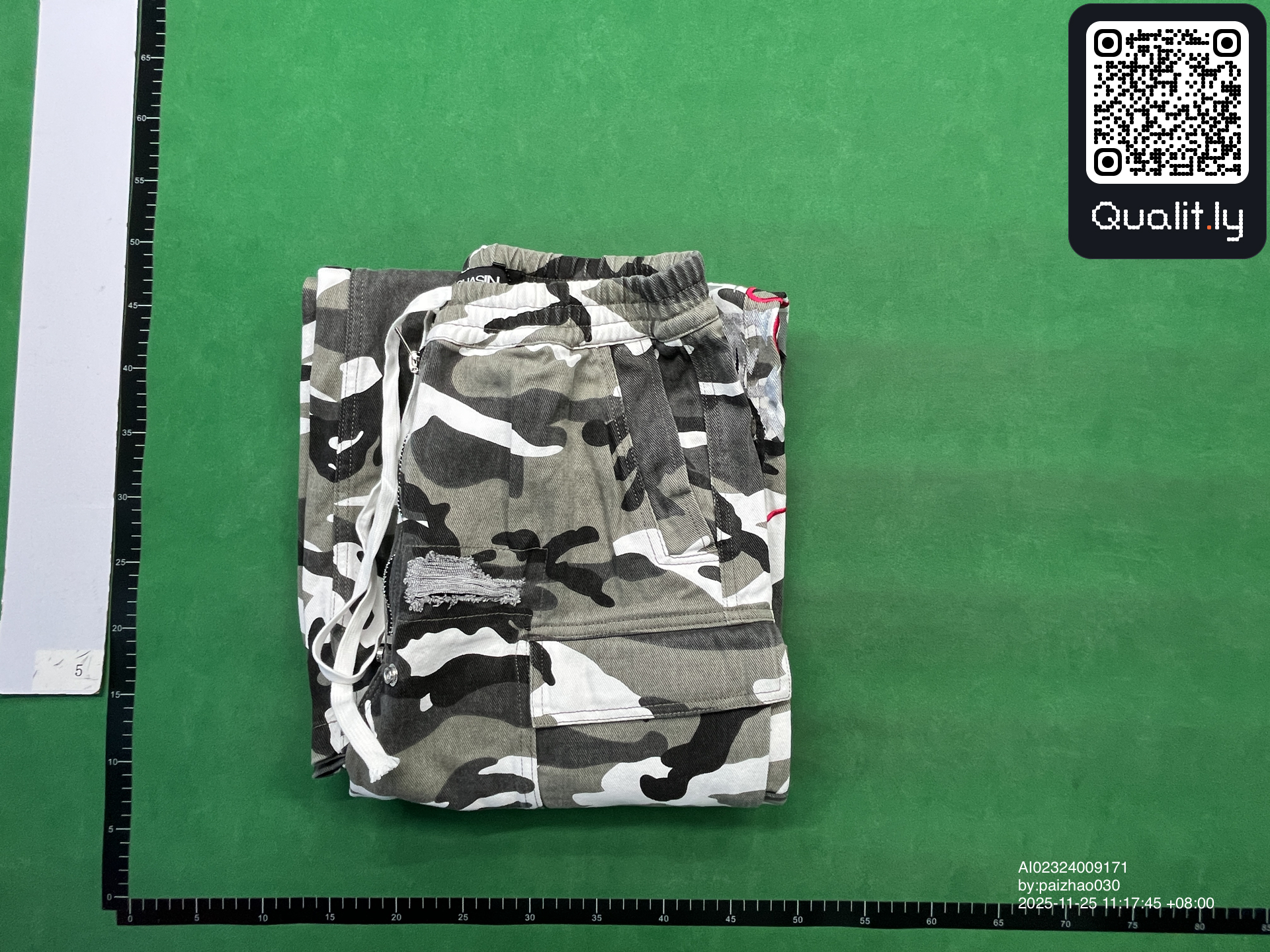 长裤 QC 照片 1 / 12