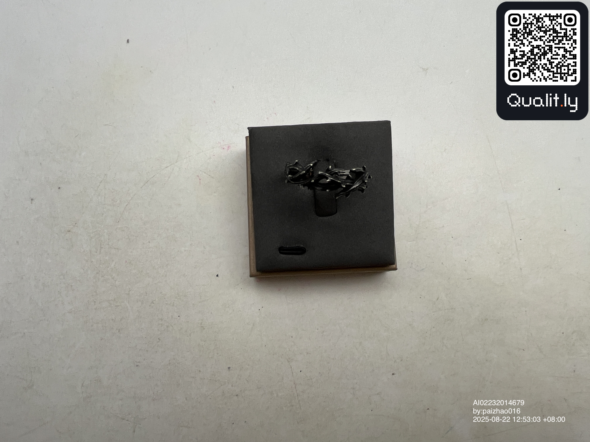 Smycke — QC-foto 2 av 6