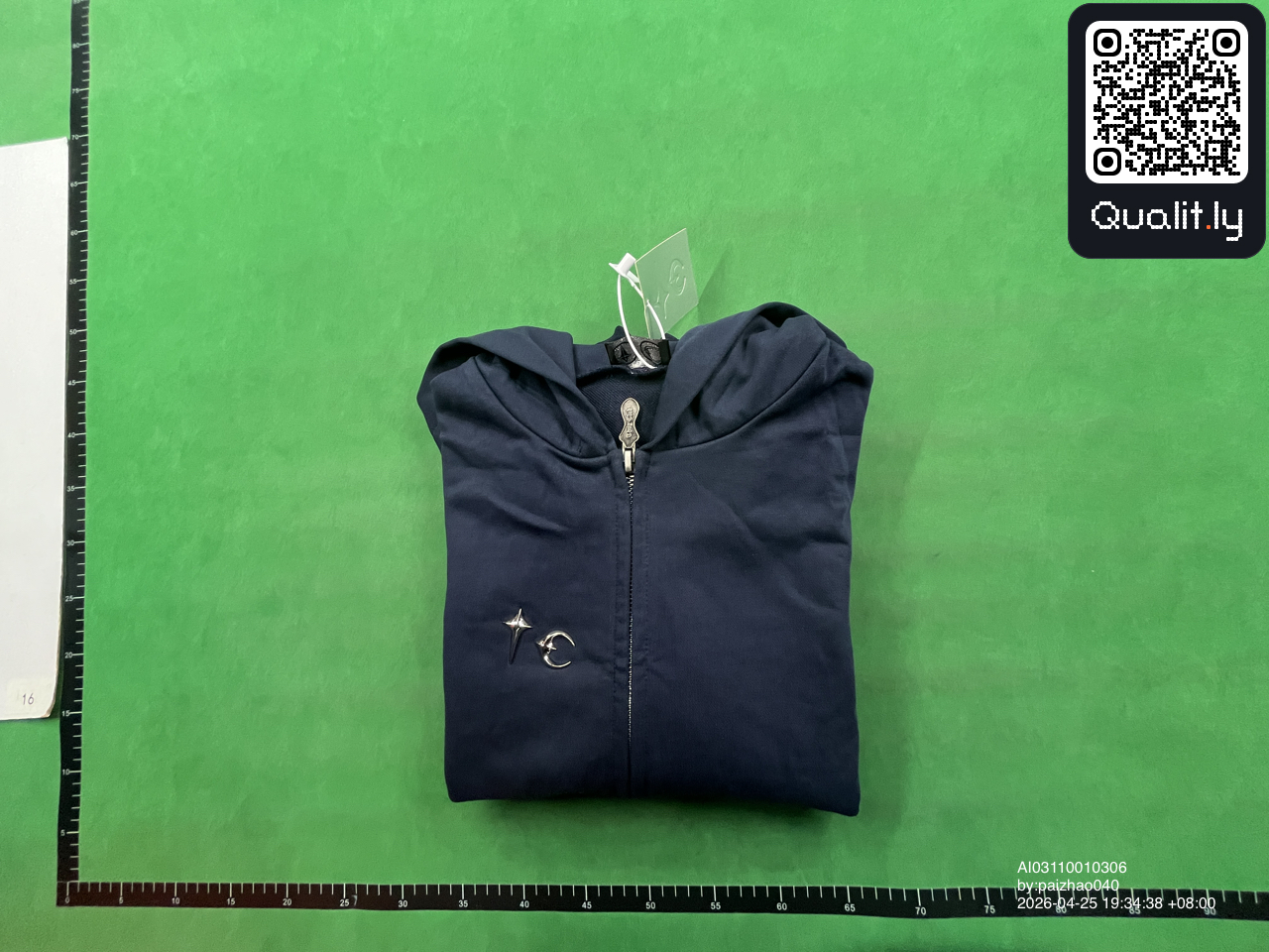 Sweatshirt — QC-foto 1 av 4