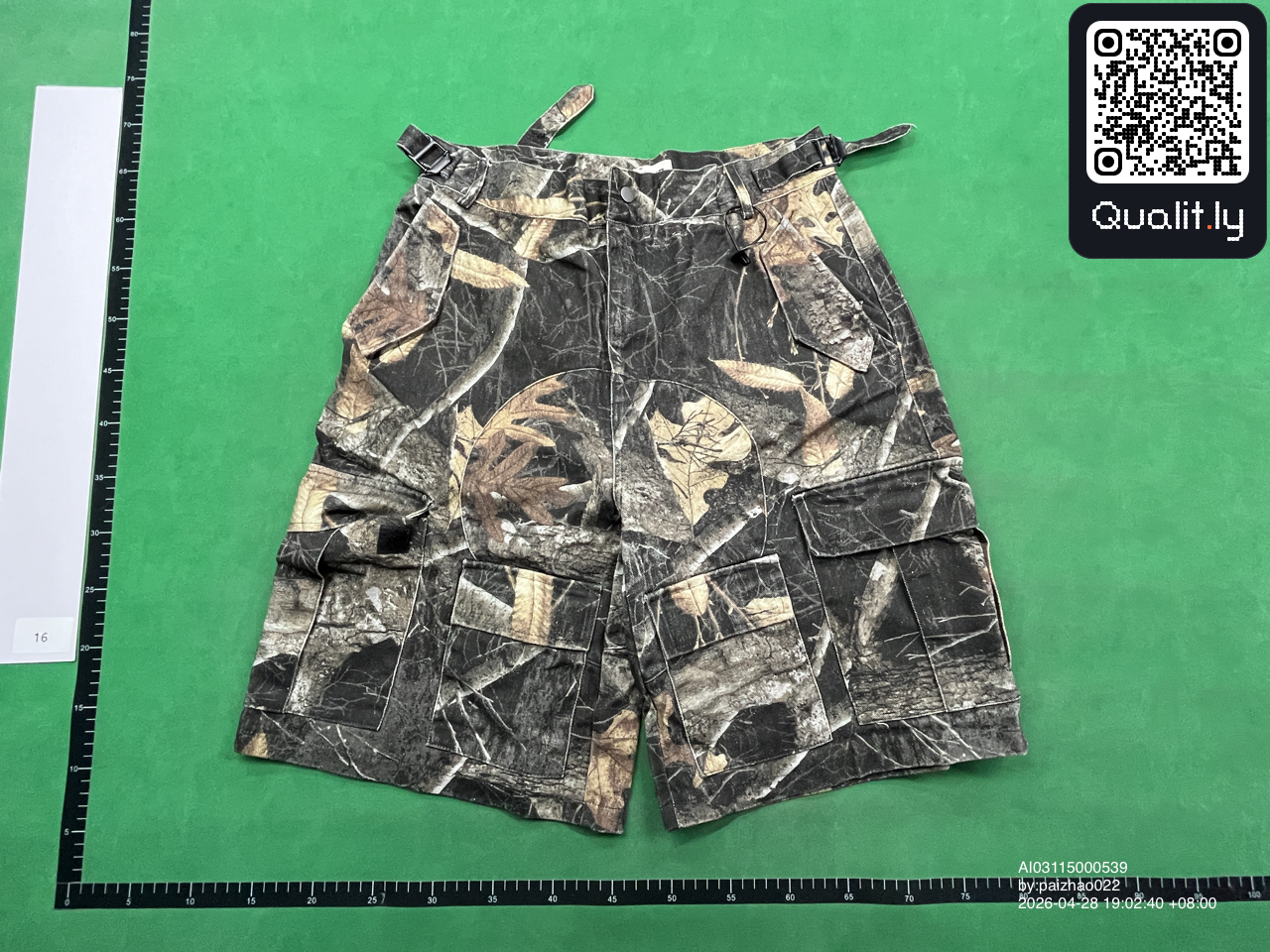 Jeansy — zdjęcie QC 3 z 8