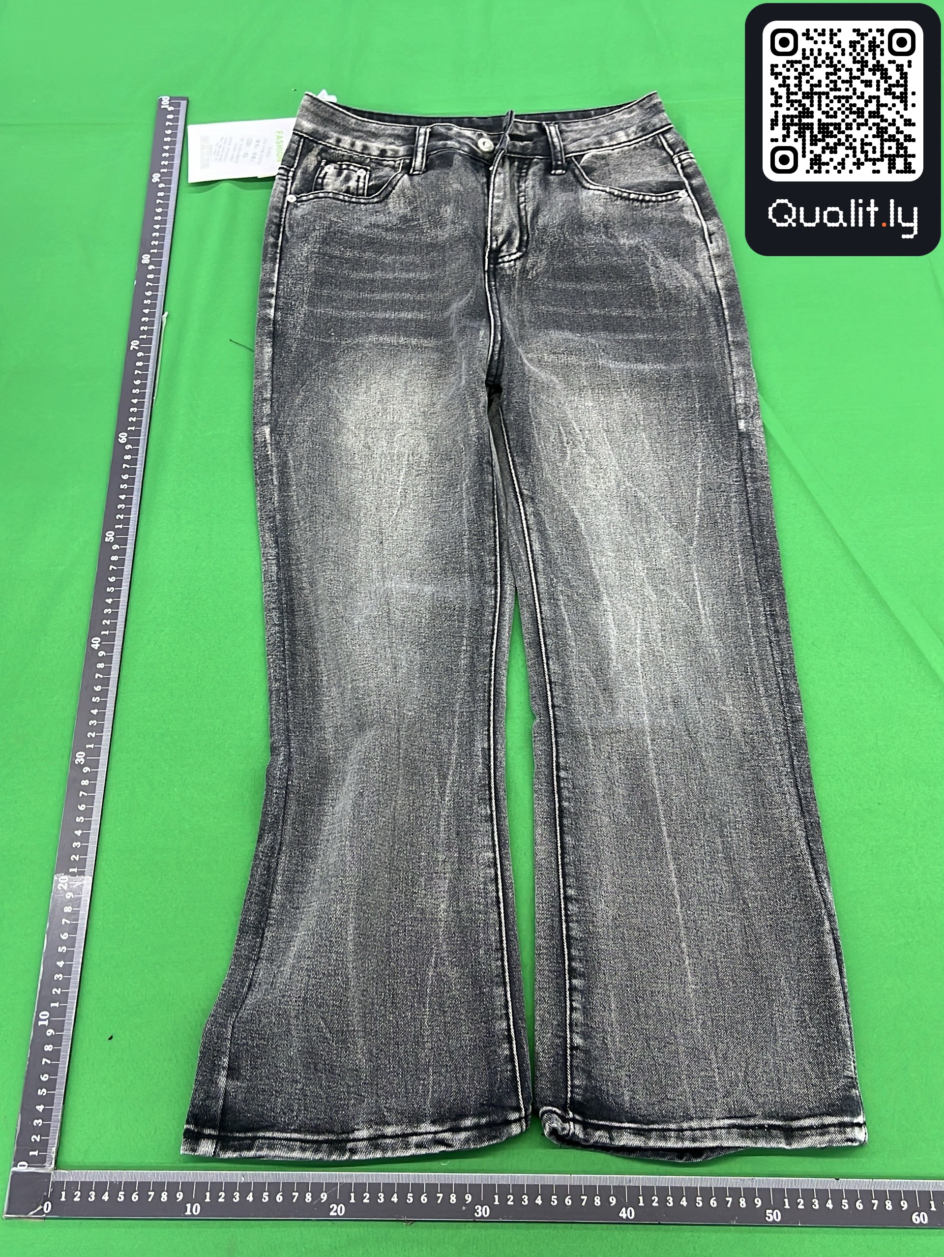 Jeans — QC-foto 3 av 28