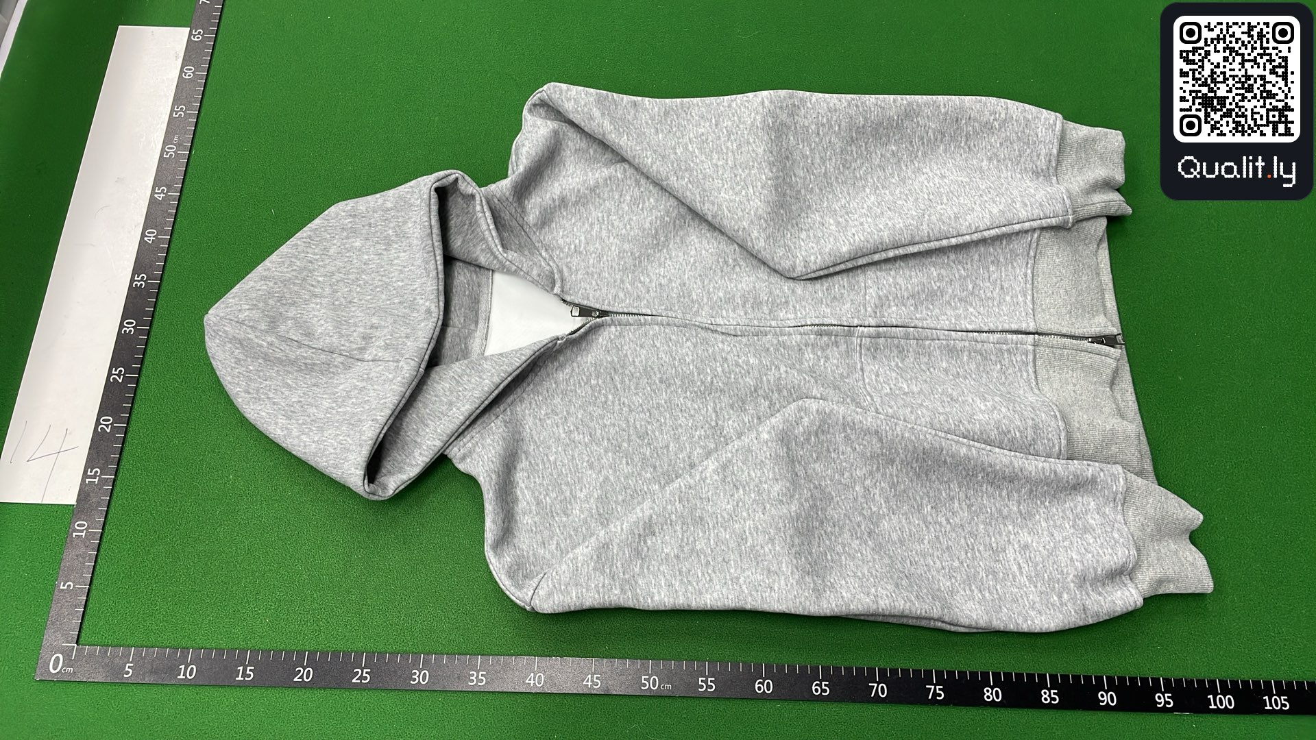 Pullover — QC-Foto 2 von 4