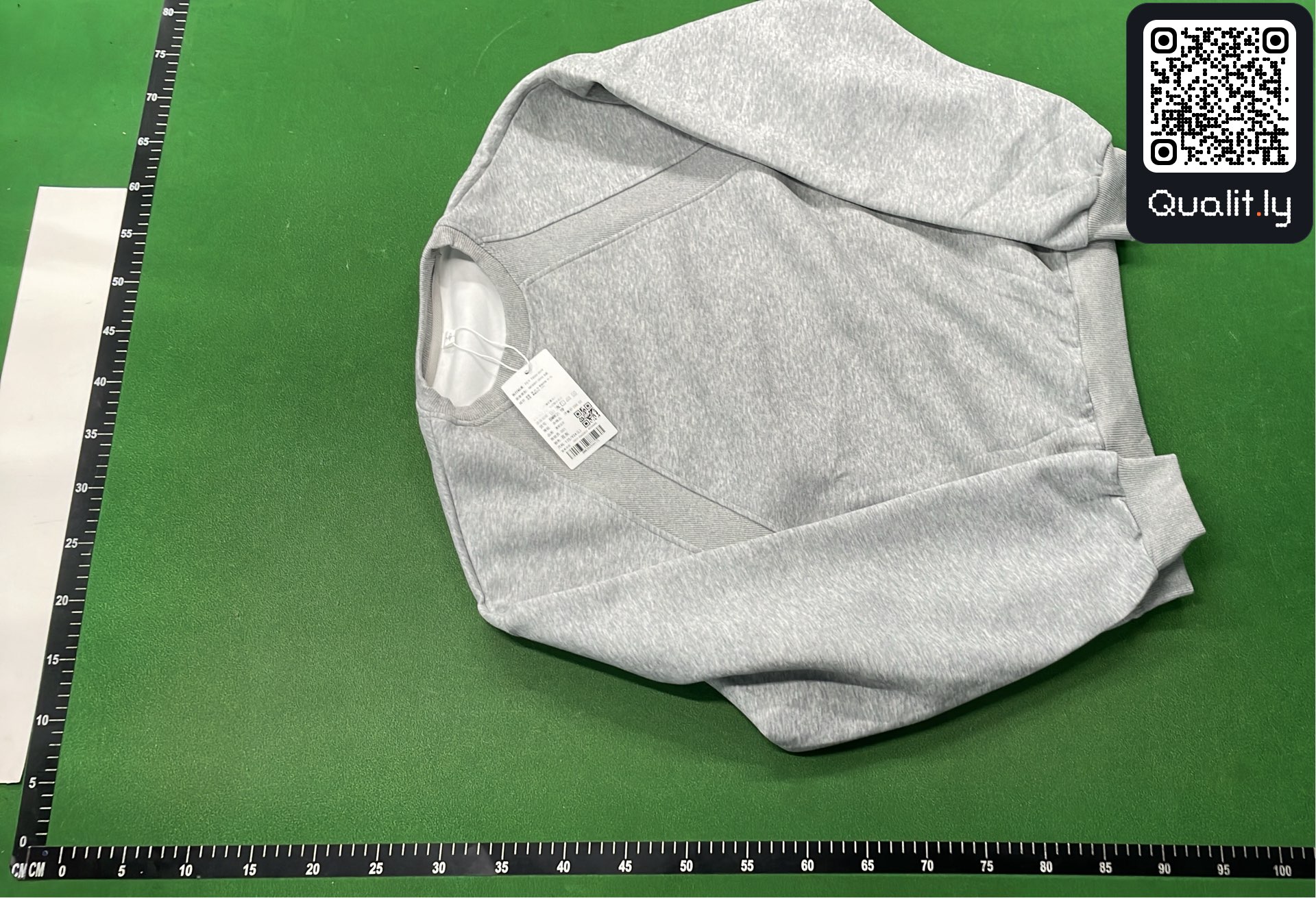 Sweatshirt QC photo 2 of 8