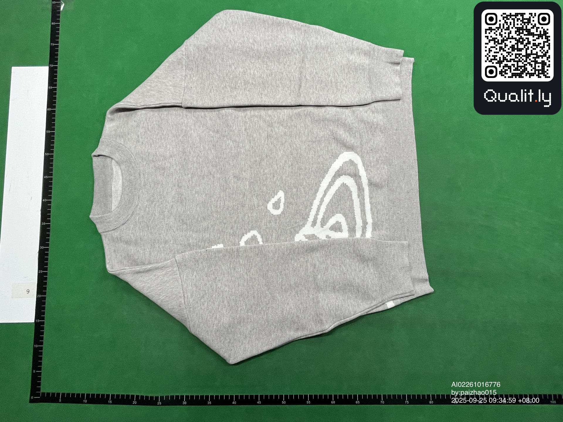 Pull — photo QC 3 sur 8
