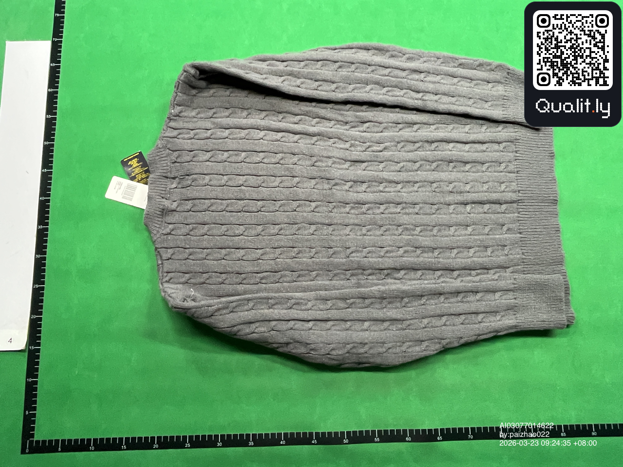 Pull — photo QC 3 sur 126