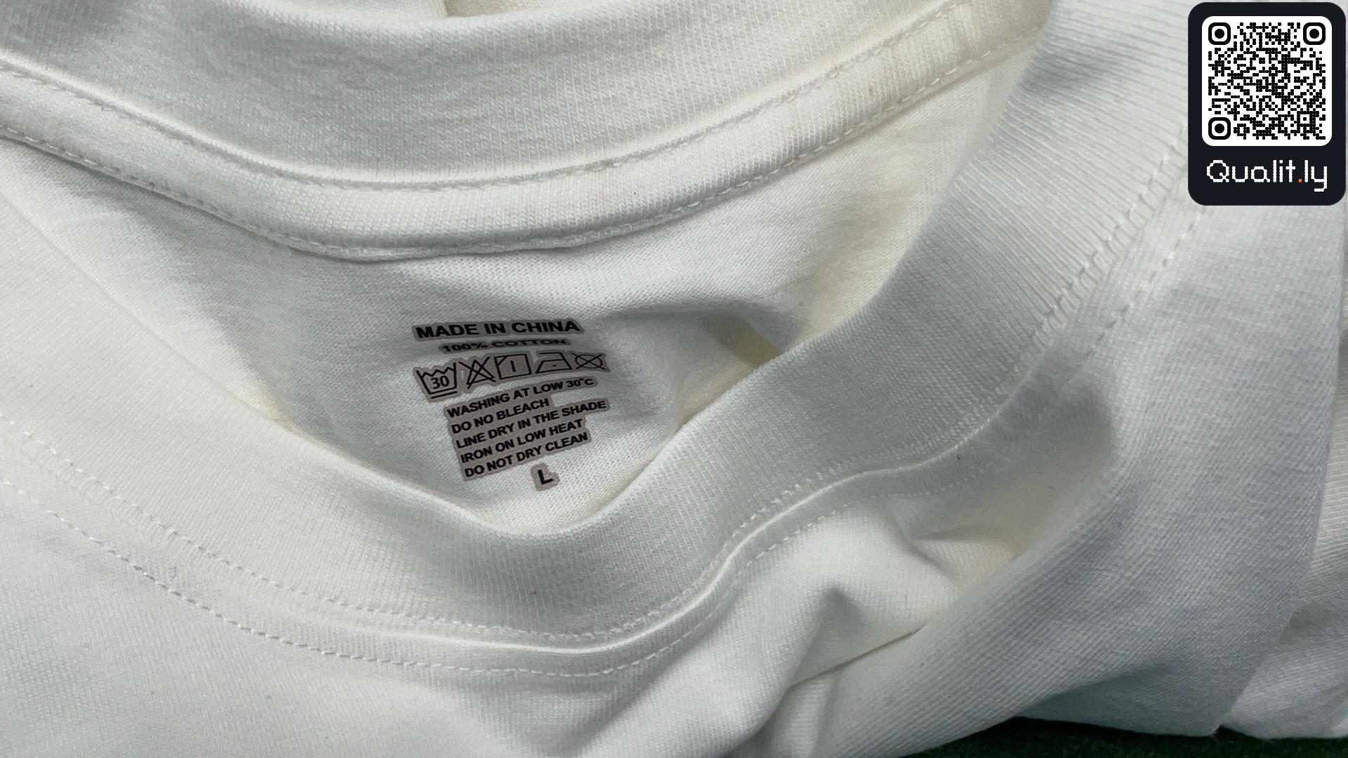 T-Shirt — QC-Foto 1 von 276