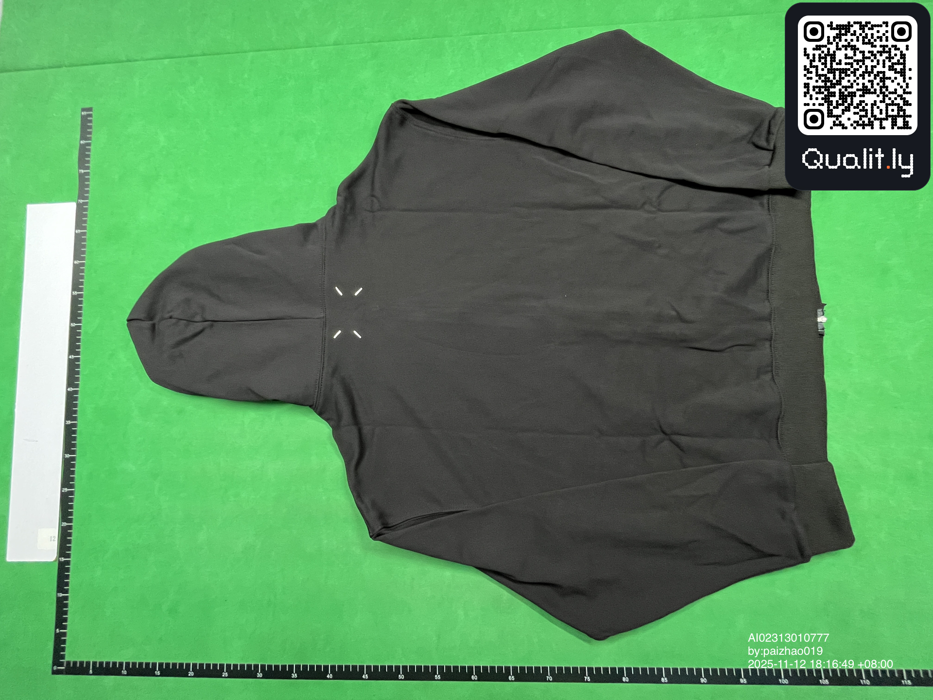 连帽卫衣 QC 照片 2 / 4
