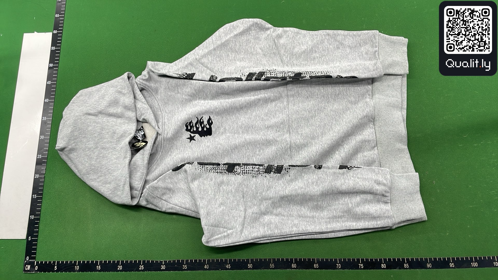 Sweater QC photo 2 of 4