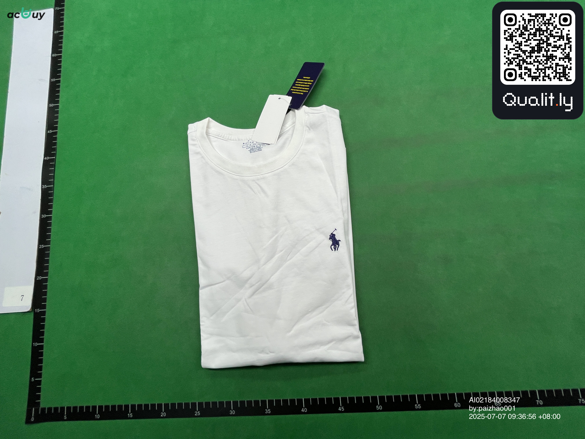 T-Shirt — QC-Foto 1 von 88