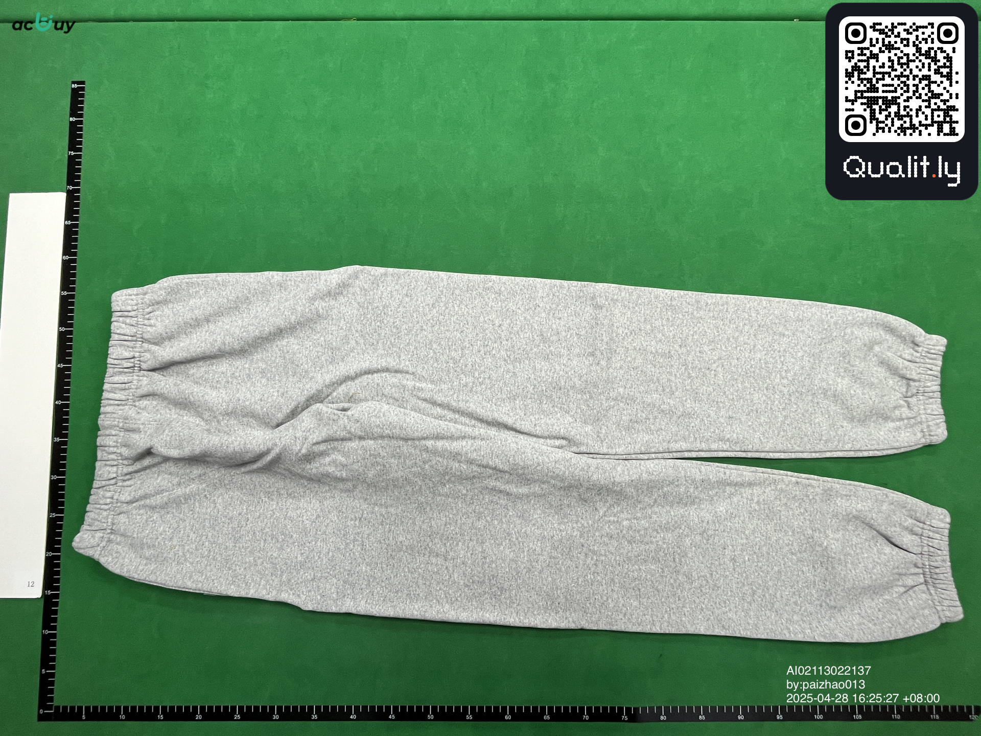 Pantaloni — fotografie QC 2 din 28