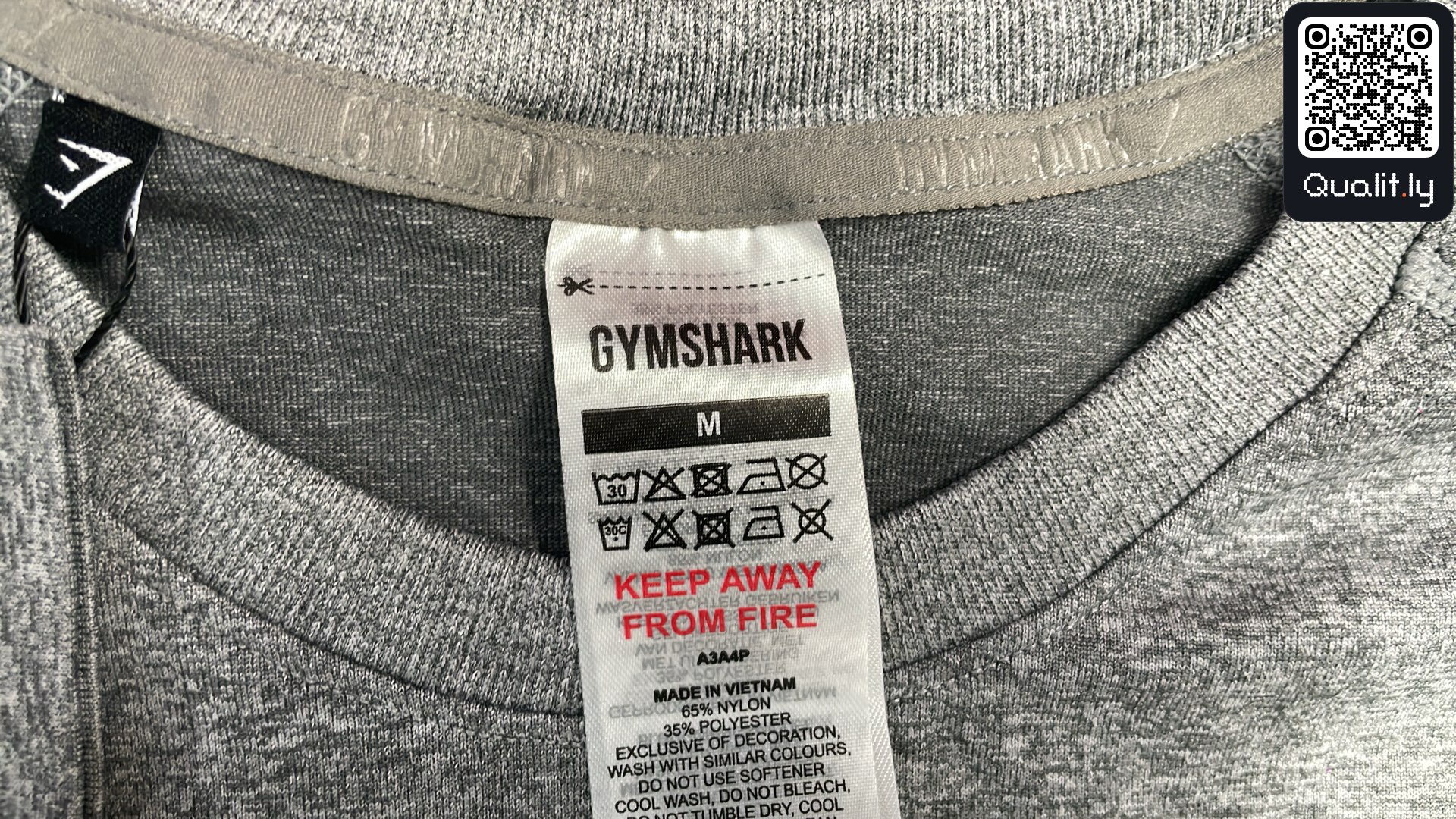 T-shirt — foto QC 1 di 8