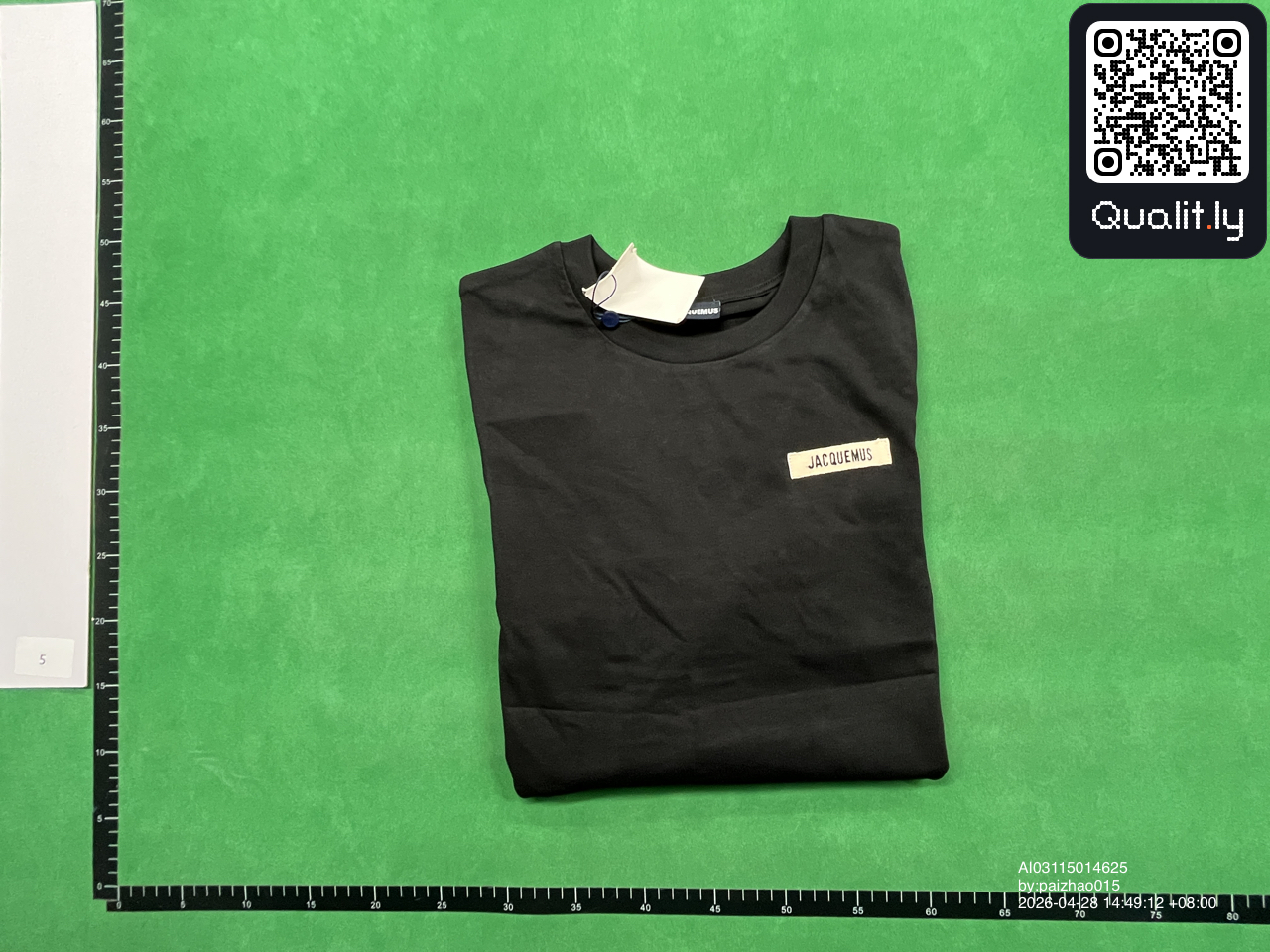 Sweatshirt — foto QC 1 de 10