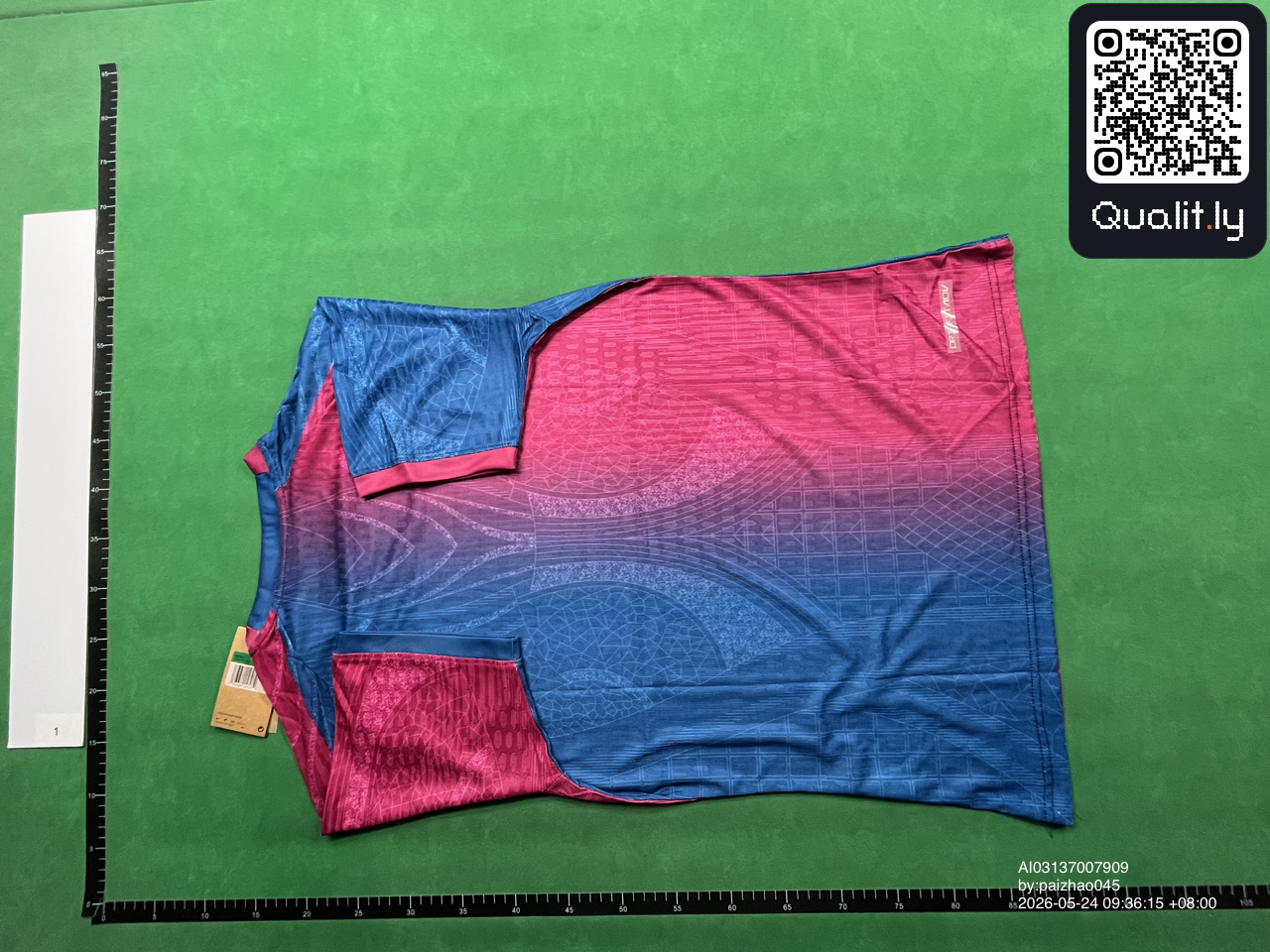 衬衫 QC 照片 2 / 4