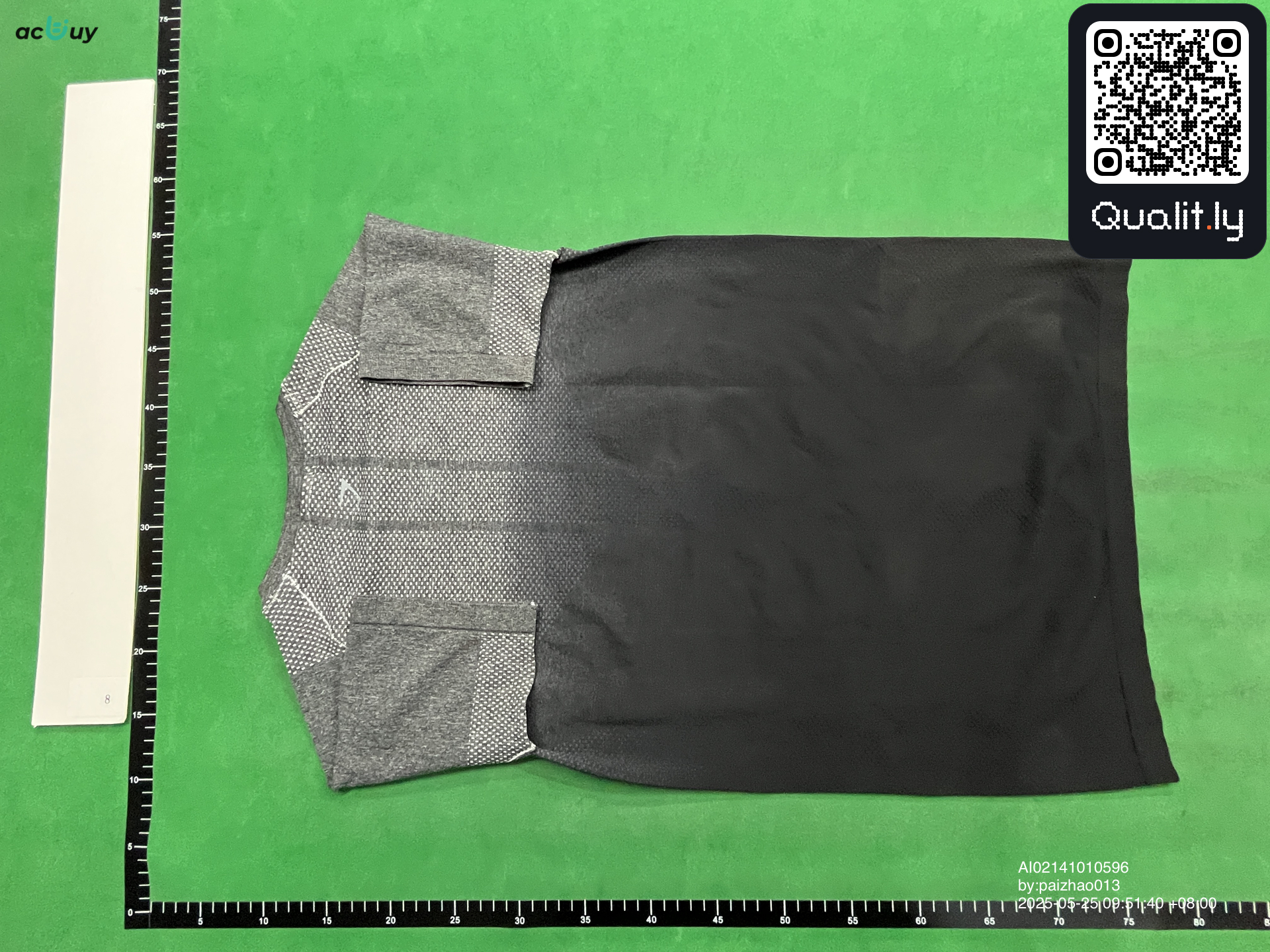 T-shirt — photo QC 2 sur 10